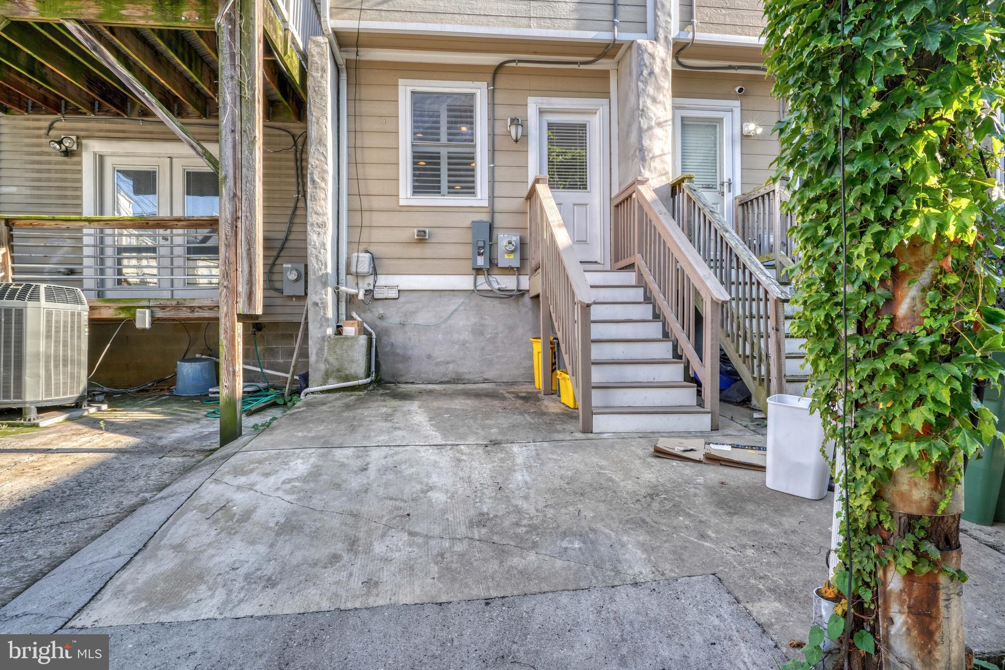 FEDERAL HILL HISTORIC DISTRICT - Residential Lease