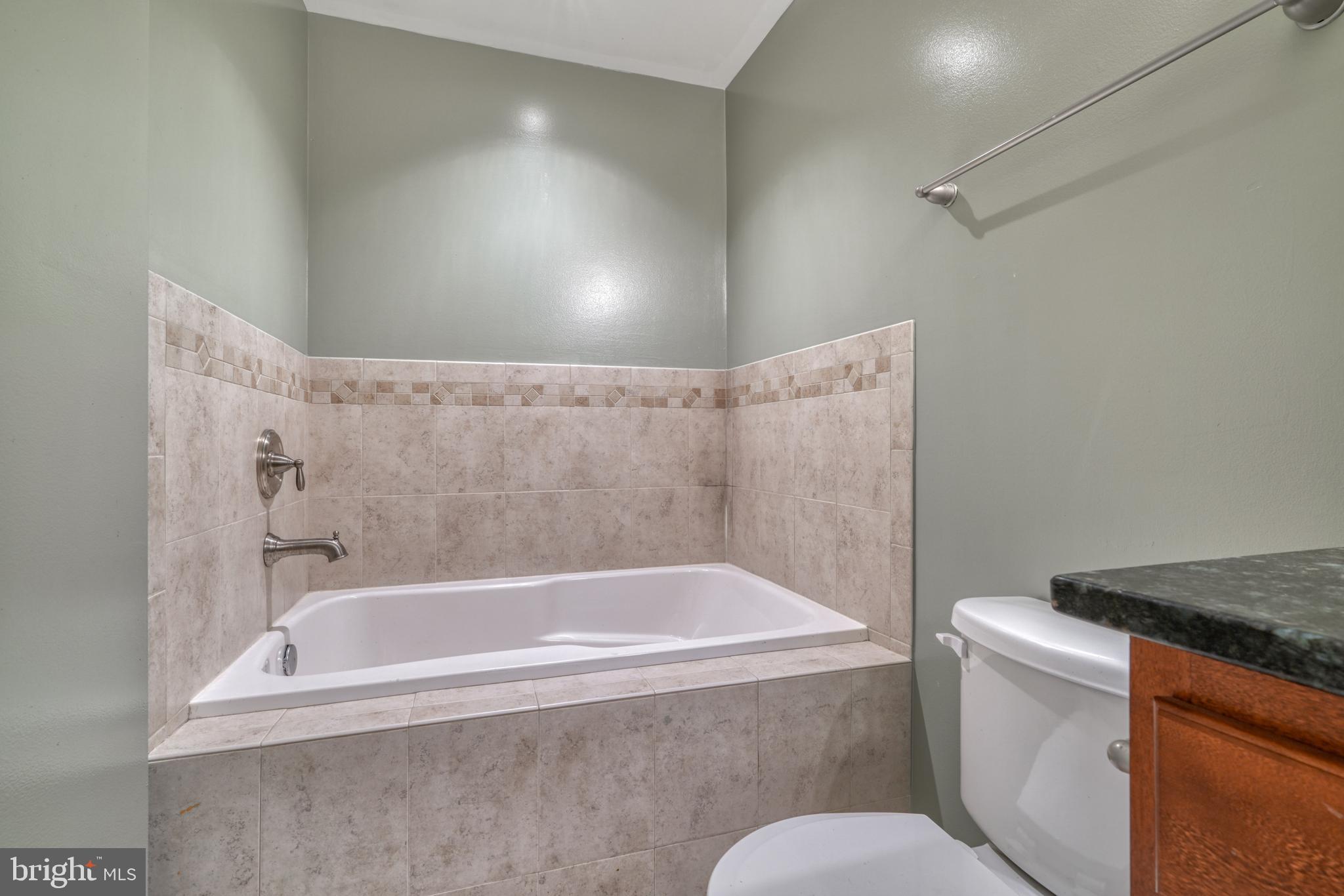 FEDERAL HILL HISTORIC DISTRICT - Residential Lease