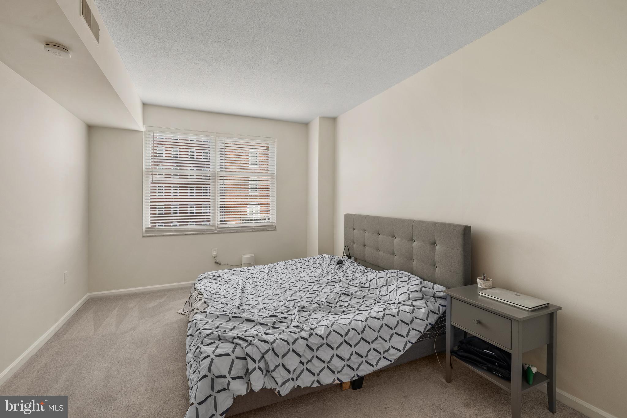 THE COLONNADE - Residential