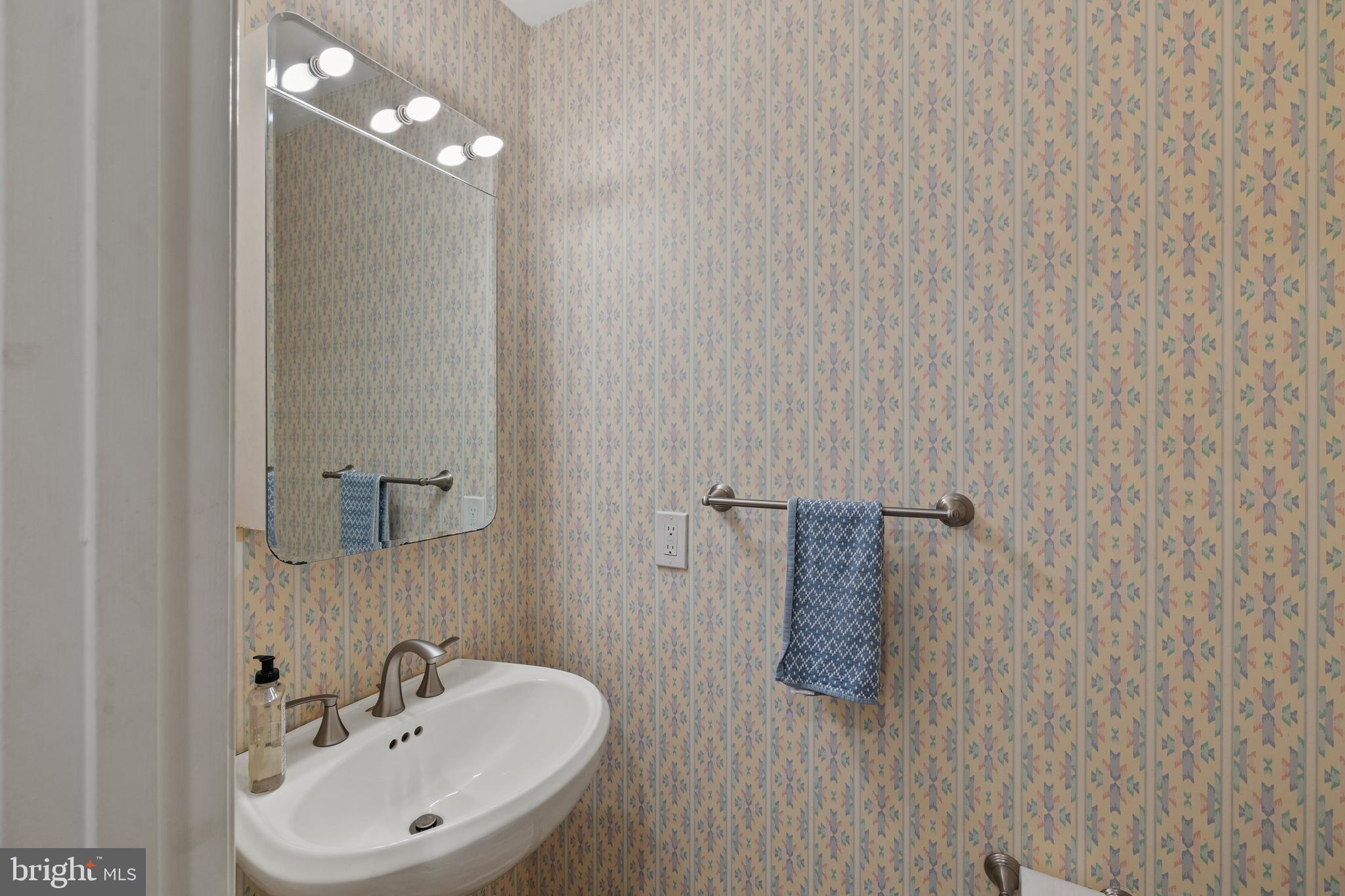 THE COLONNADE - Residential