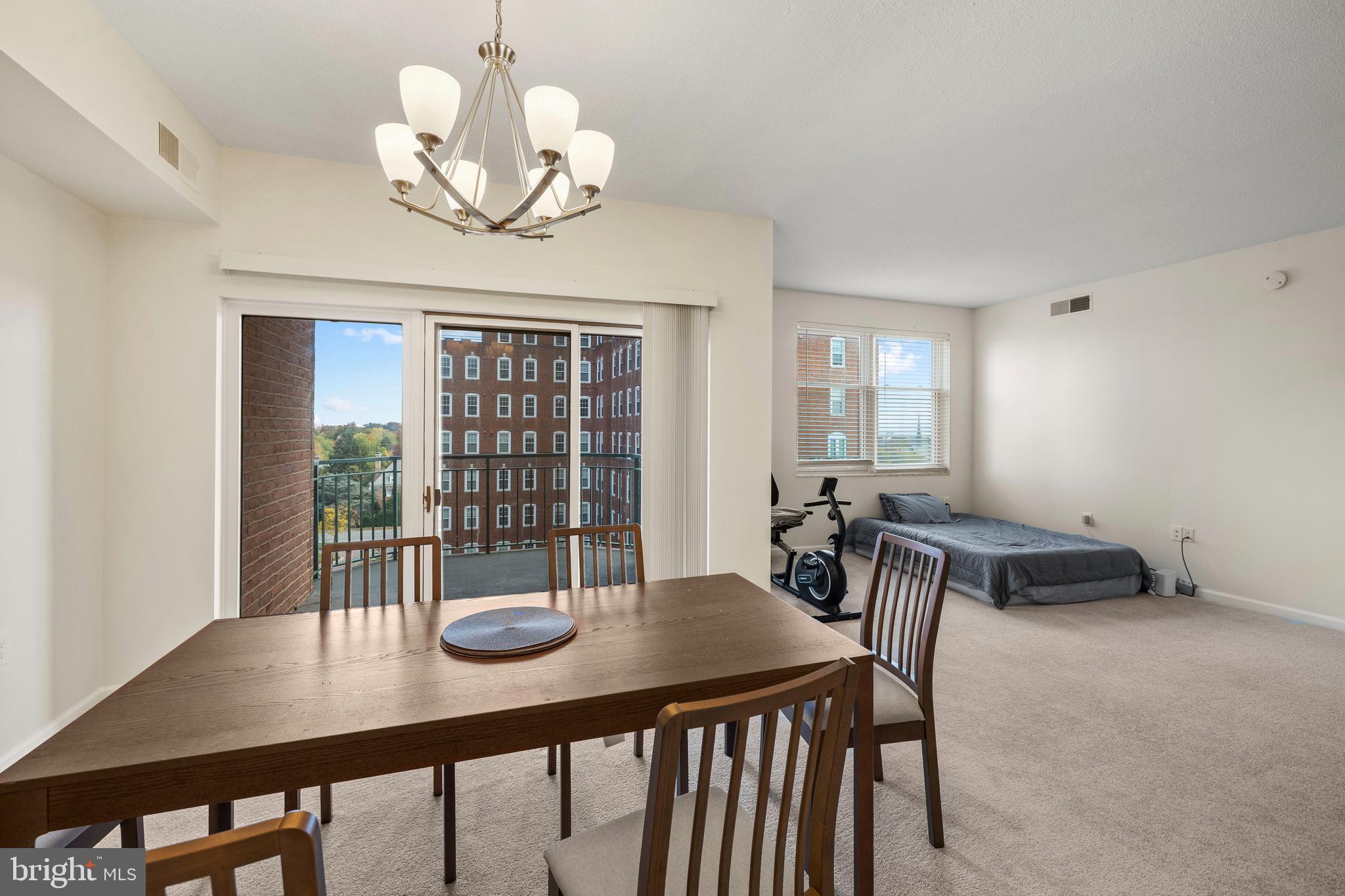 THE COLONNADE - Residential