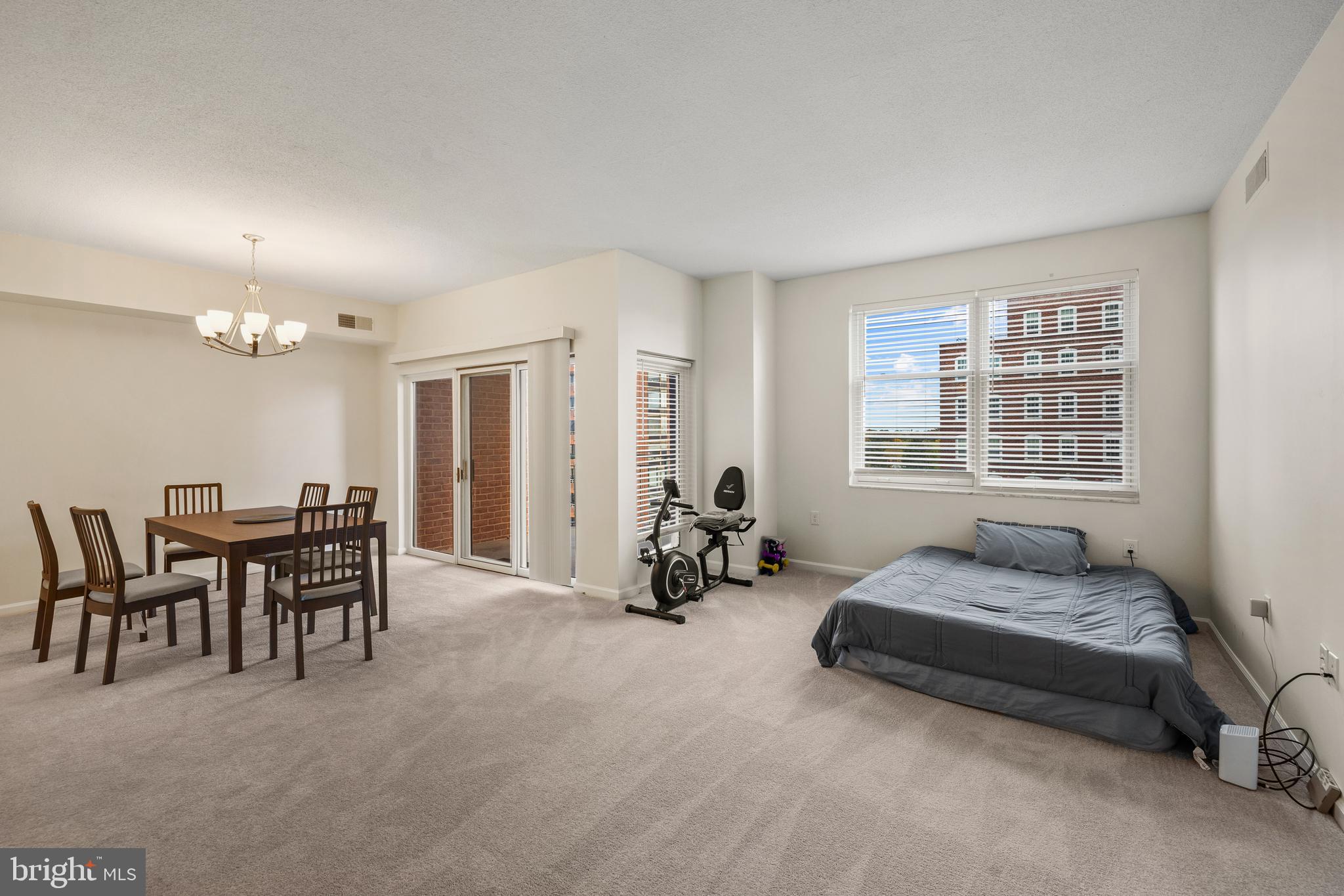 THE COLONNADE - Residential