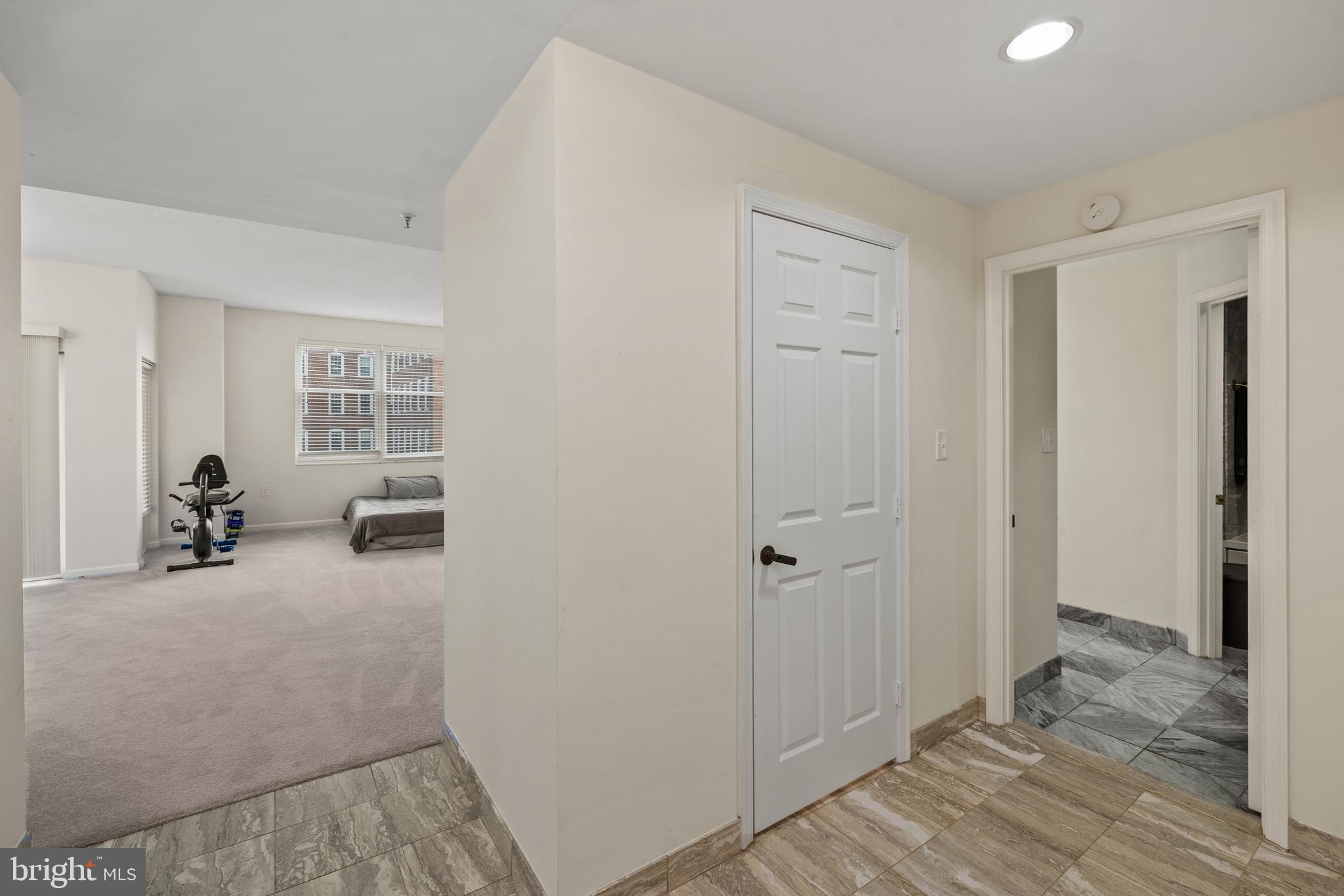 THE COLONNADE - Residential