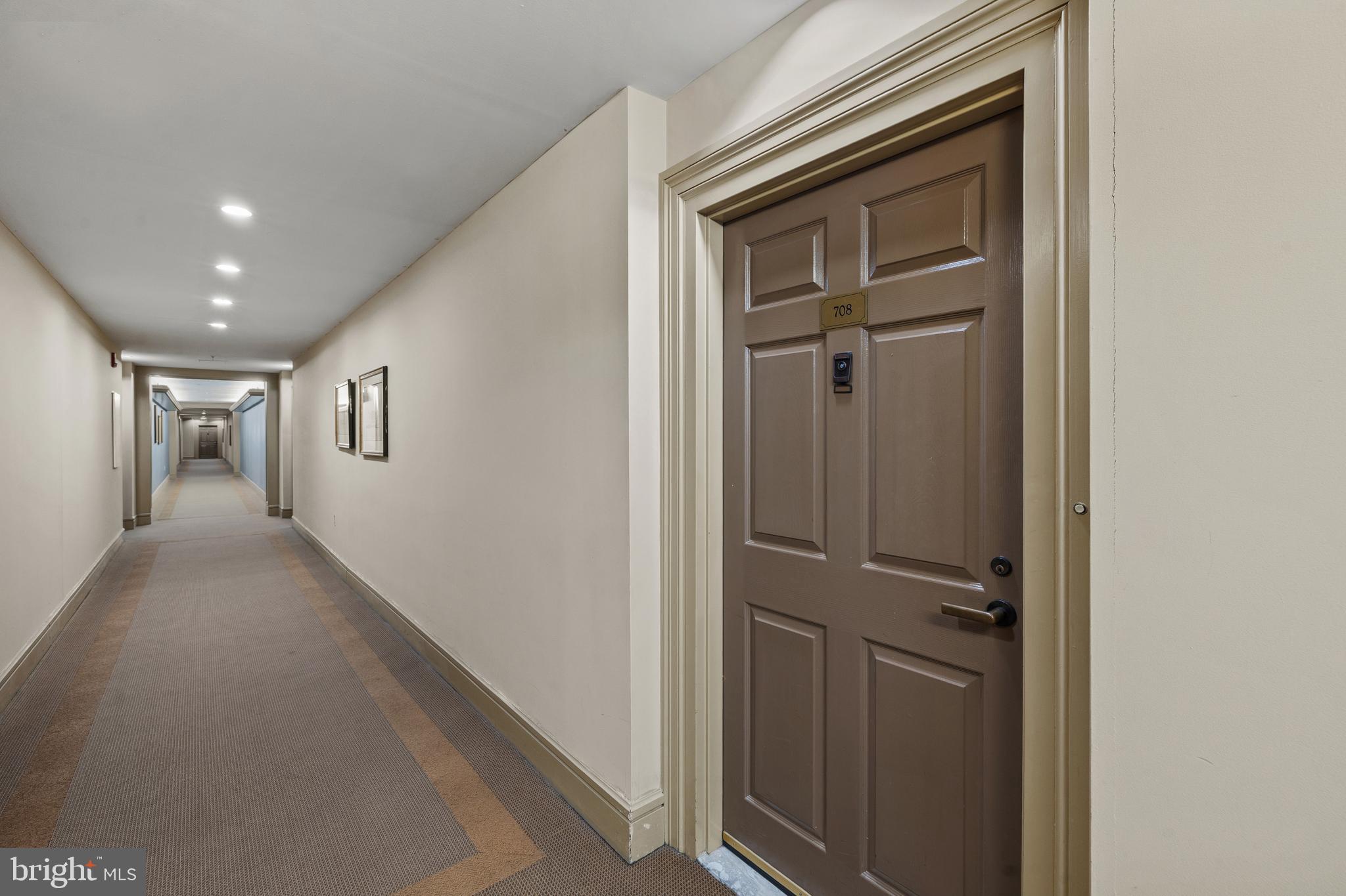 THE COLONNADE - Residential