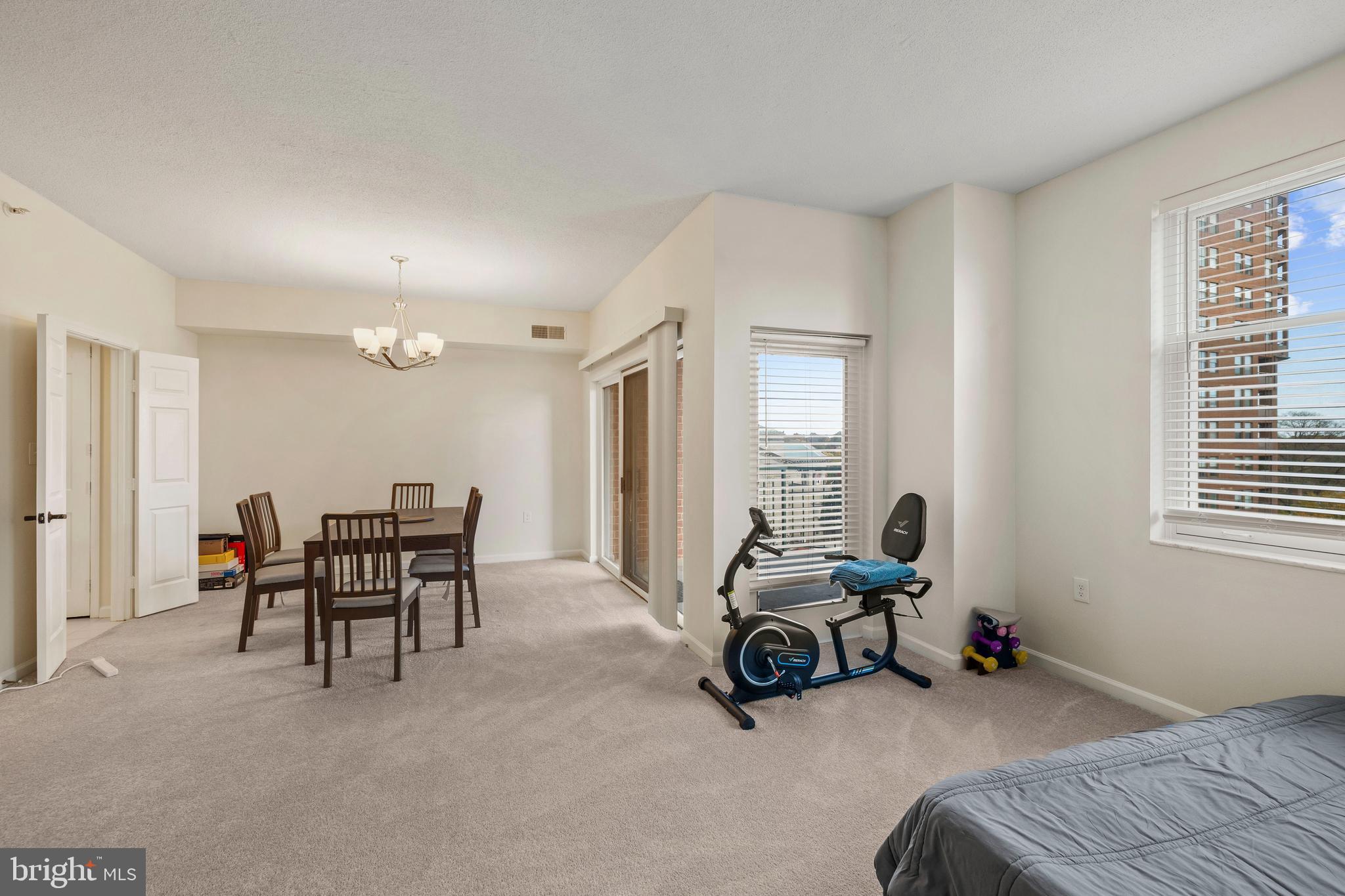 THE COLONNADE - Residential