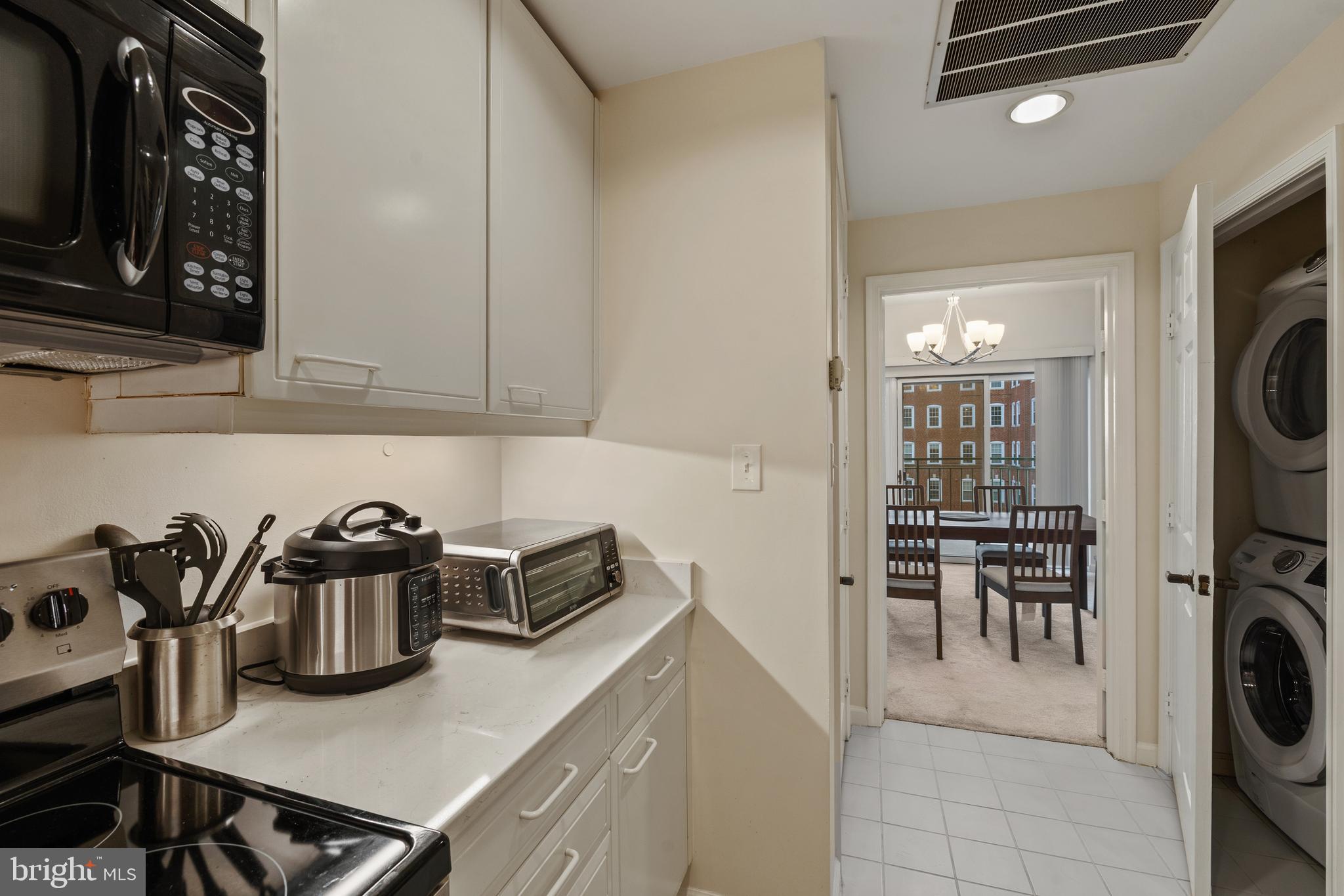 THE COLONNADE - Residential