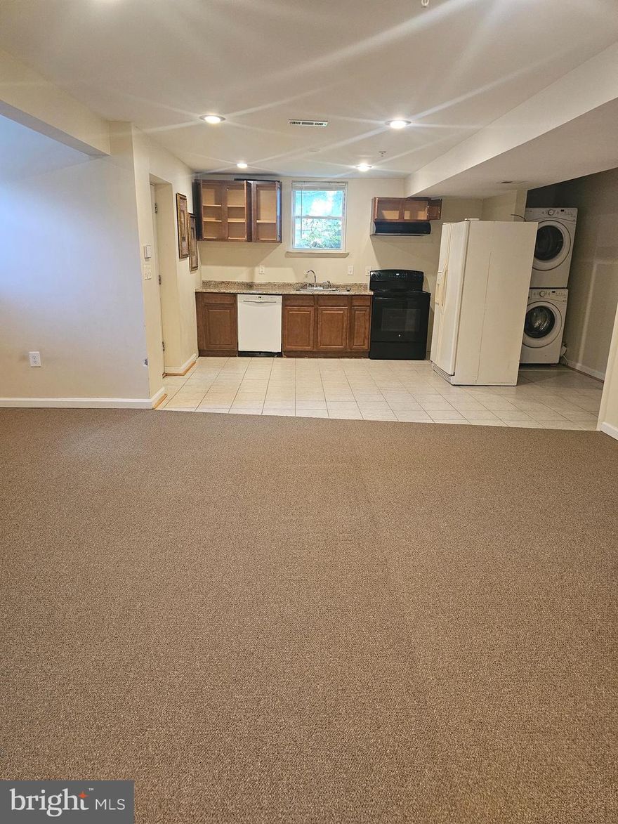 This is a Basement unit two bed rooms and one bathroom huge living room ,kitchen ,washer and dryer plenty of space for storage ,private entrance ,All Utilities included ,community pool, park,trail and other amenities.please bring your client to this beautiful house.