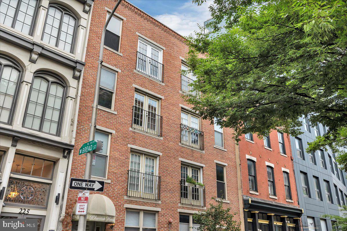 Ready to call Old City home? Check out this awesome 2-bedroom, 2-bath penthouse condo in the heart of Old City! With its updated finishes, newer appliances and an open kitchen/living room, this place has all the modern perks you want while still keeping that historic charm. Plus enjoy your morning coffee overlooking Race Street from the Juliet Balcony. Inside, you’ll find a light-filled, open layout that’s great for hanging out or entertaining friends. The spacious primary suite features an ensuite bathroom and large custom closet. The guest bedroom is perfect for hosting guests or used as an office or bonus room. Plus, the unit includes a deeded, gated parking spot and additional storage space in the basement! Just steps away from the best restaurants, coffee shops and shopping that Old City has to offer, this place has it all. Come see for yourself and make this fantastic condo your new home! (NEW HVAC Oct. 2021, NEW Water Heater Oct. 2020)