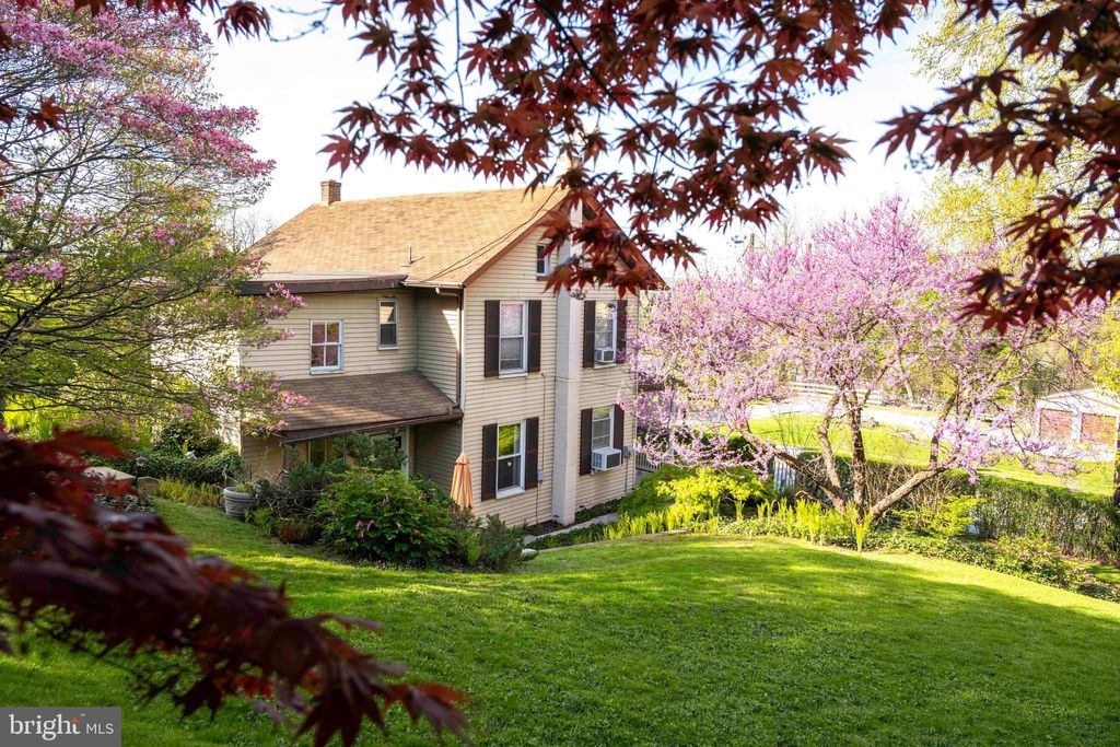 Photo of 5348 Strasburg Road, Kinzers, PA 17535 (MLS # PALA2049794)