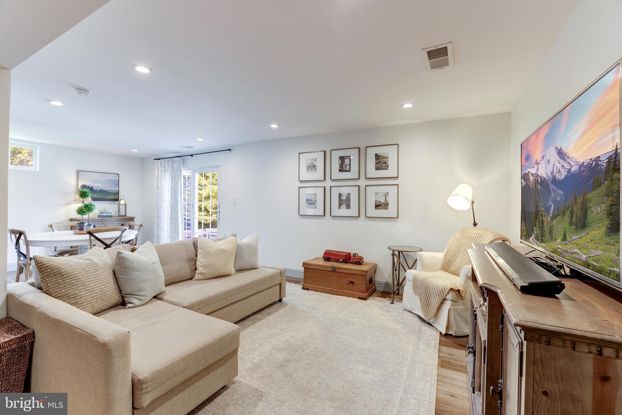 GREAT FALLS MEADOWS - Residential