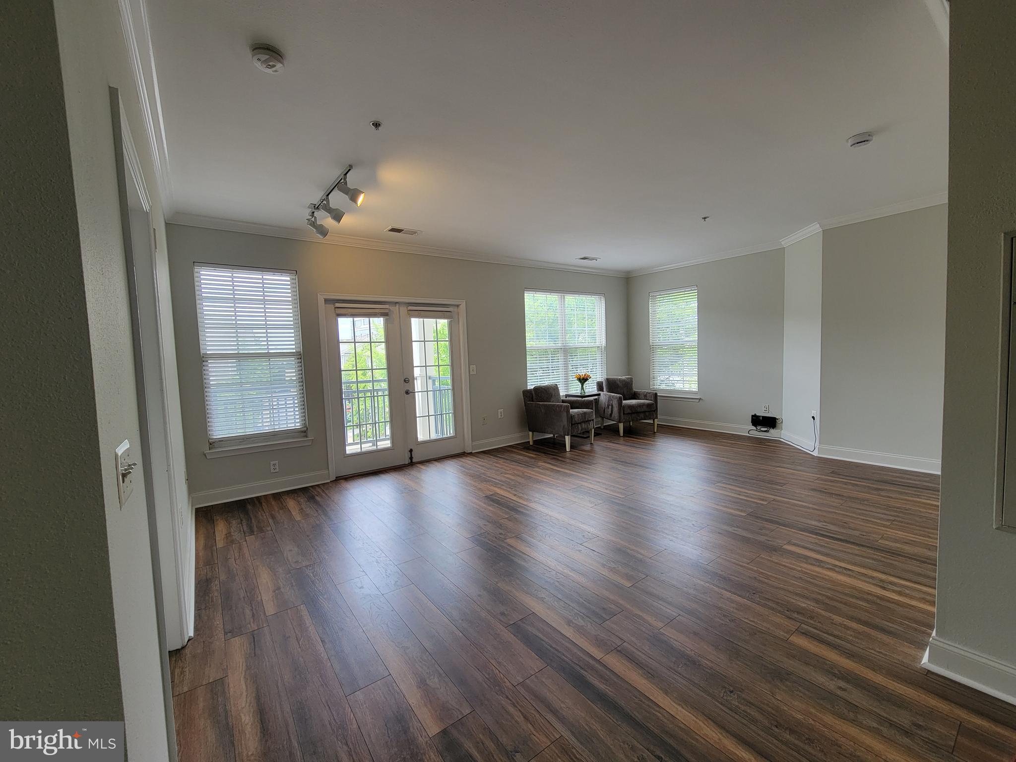 HIGH POINT AT JEFFERSON PARK - Residential
