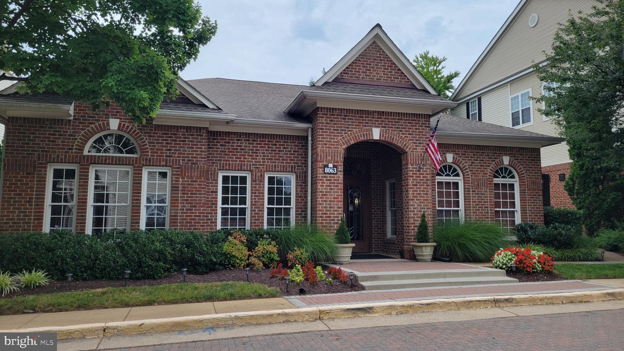 3009 NICOSH CIRCLE 4301