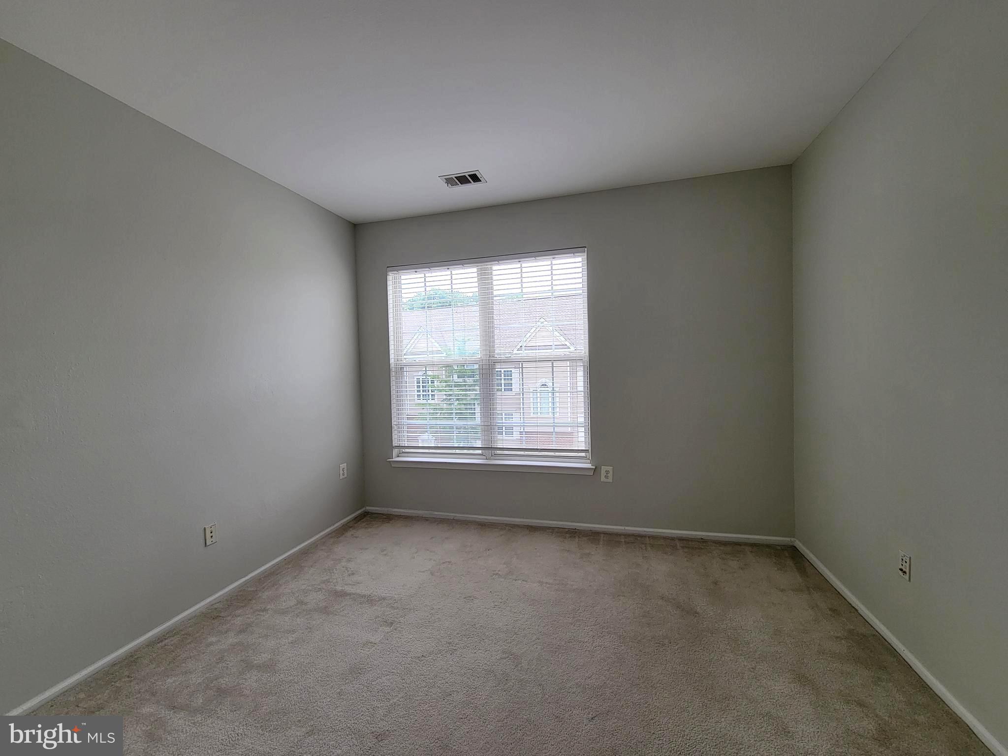 HIGH POINT AT JEFFERSON PARK - Residential