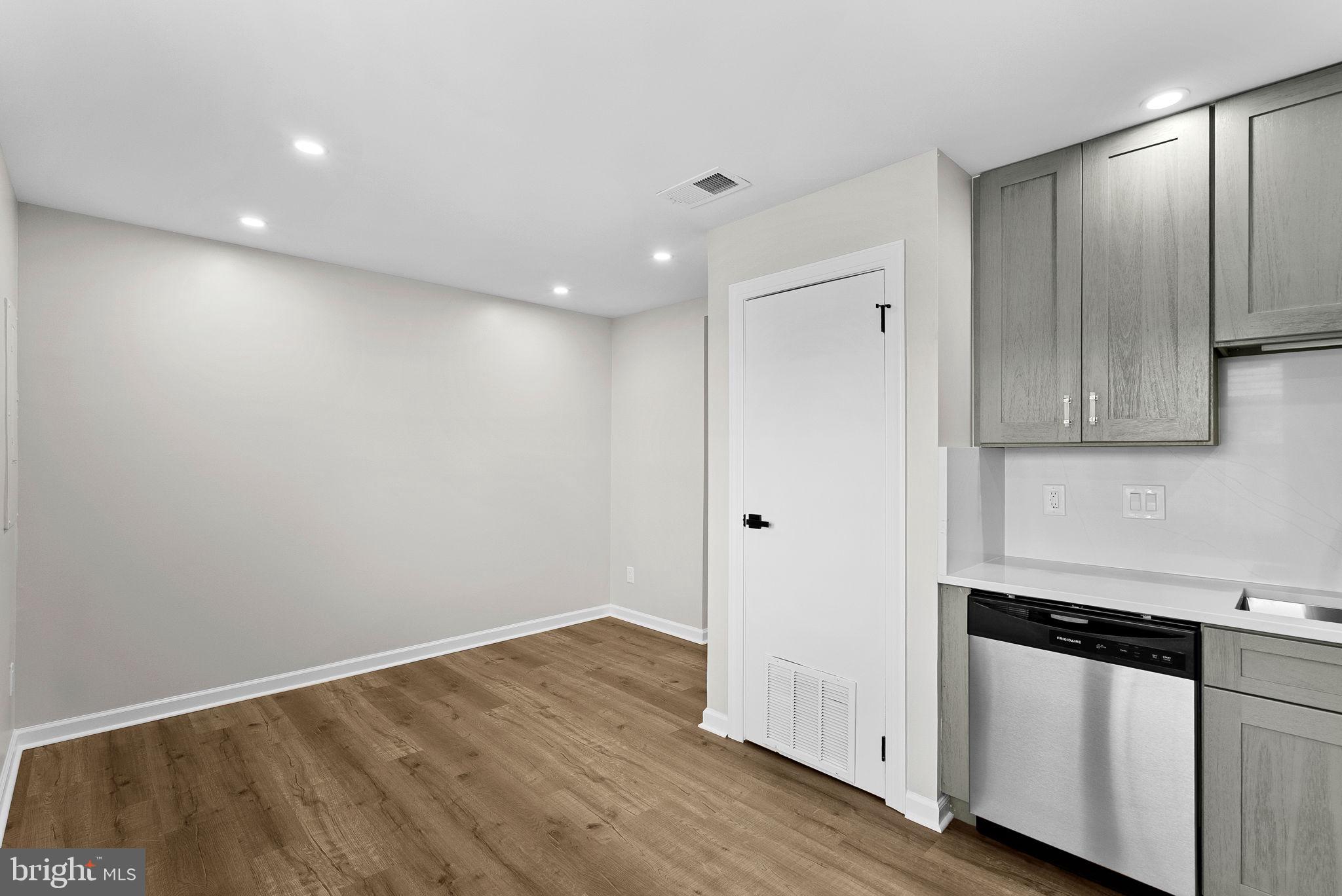 BATTLETOWN - Residential Lease