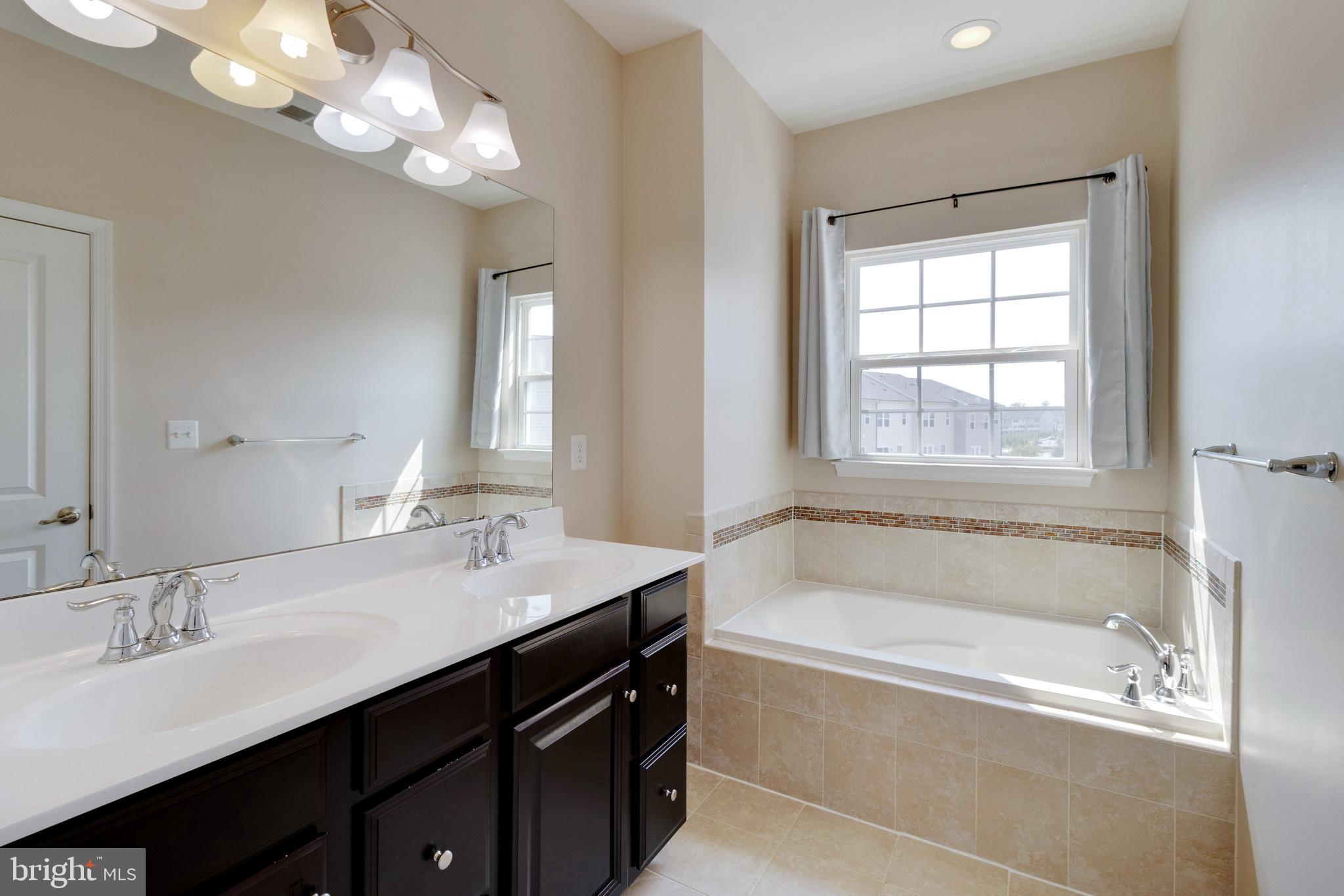 BALLARD GREEN - Residential Lease