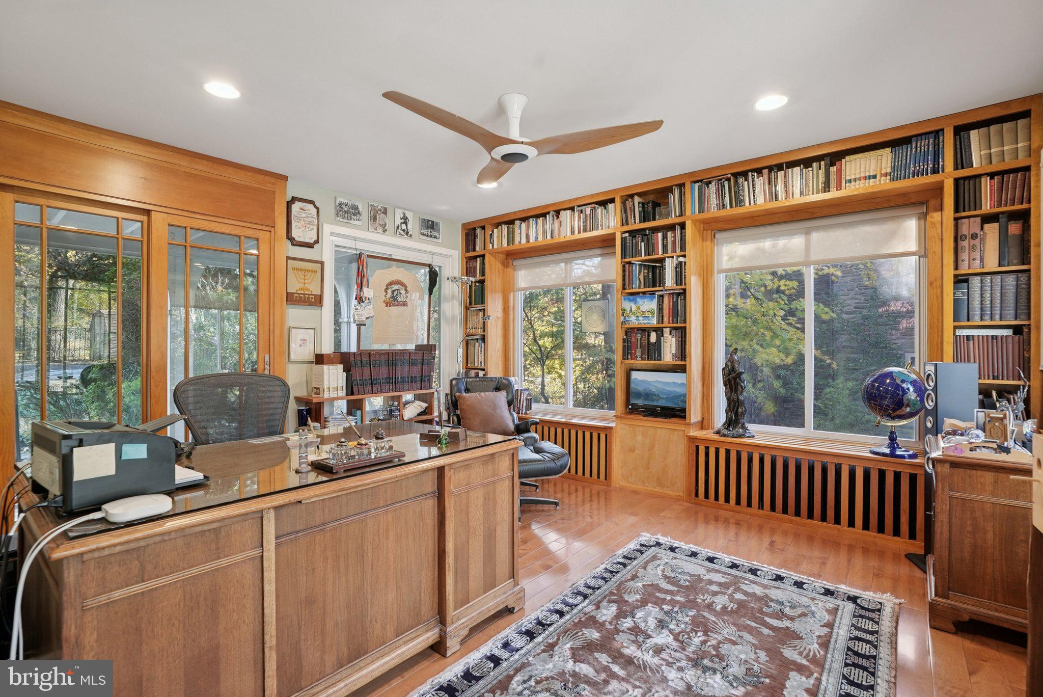 ELKINS PARK - Residential