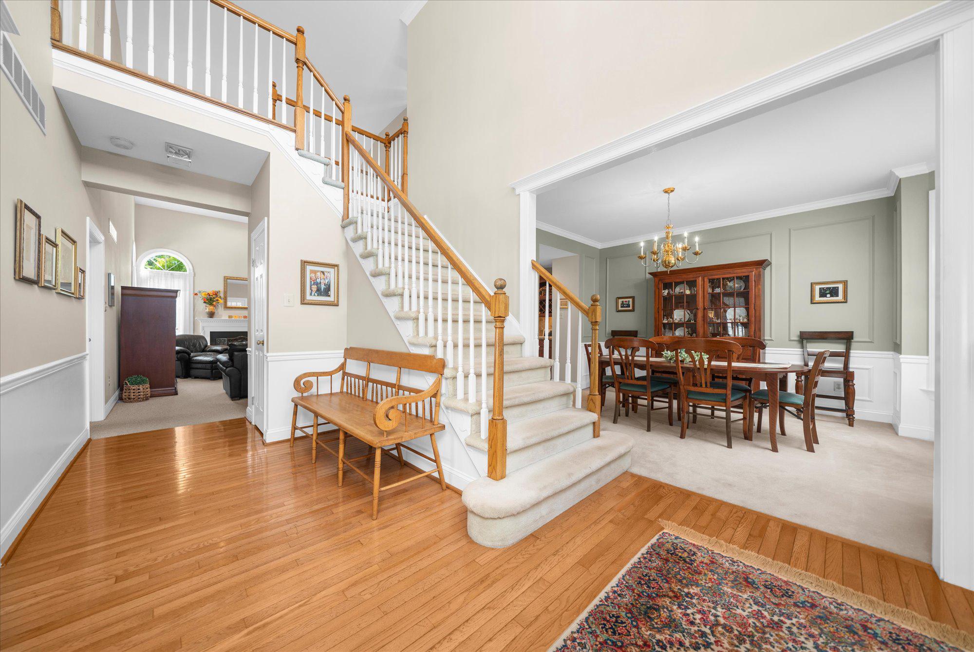 2028 FARMVIEW DRIVE