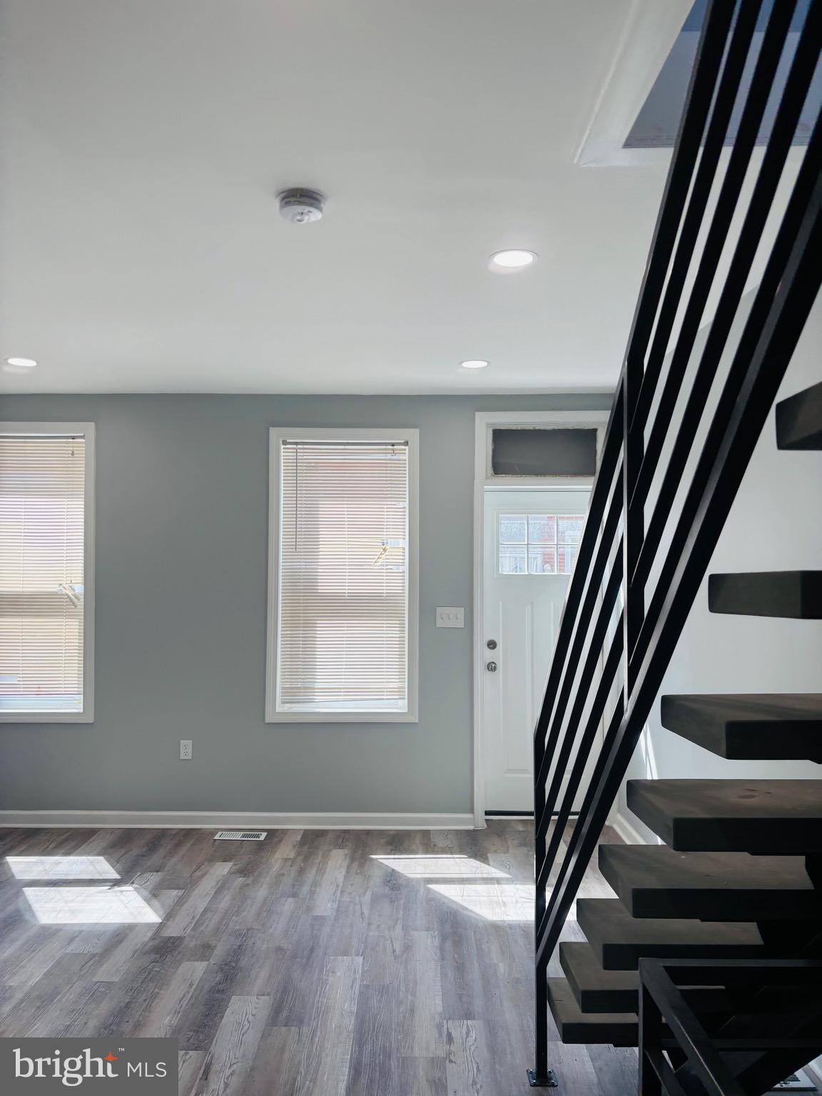WEST KENSINGTON - Residential