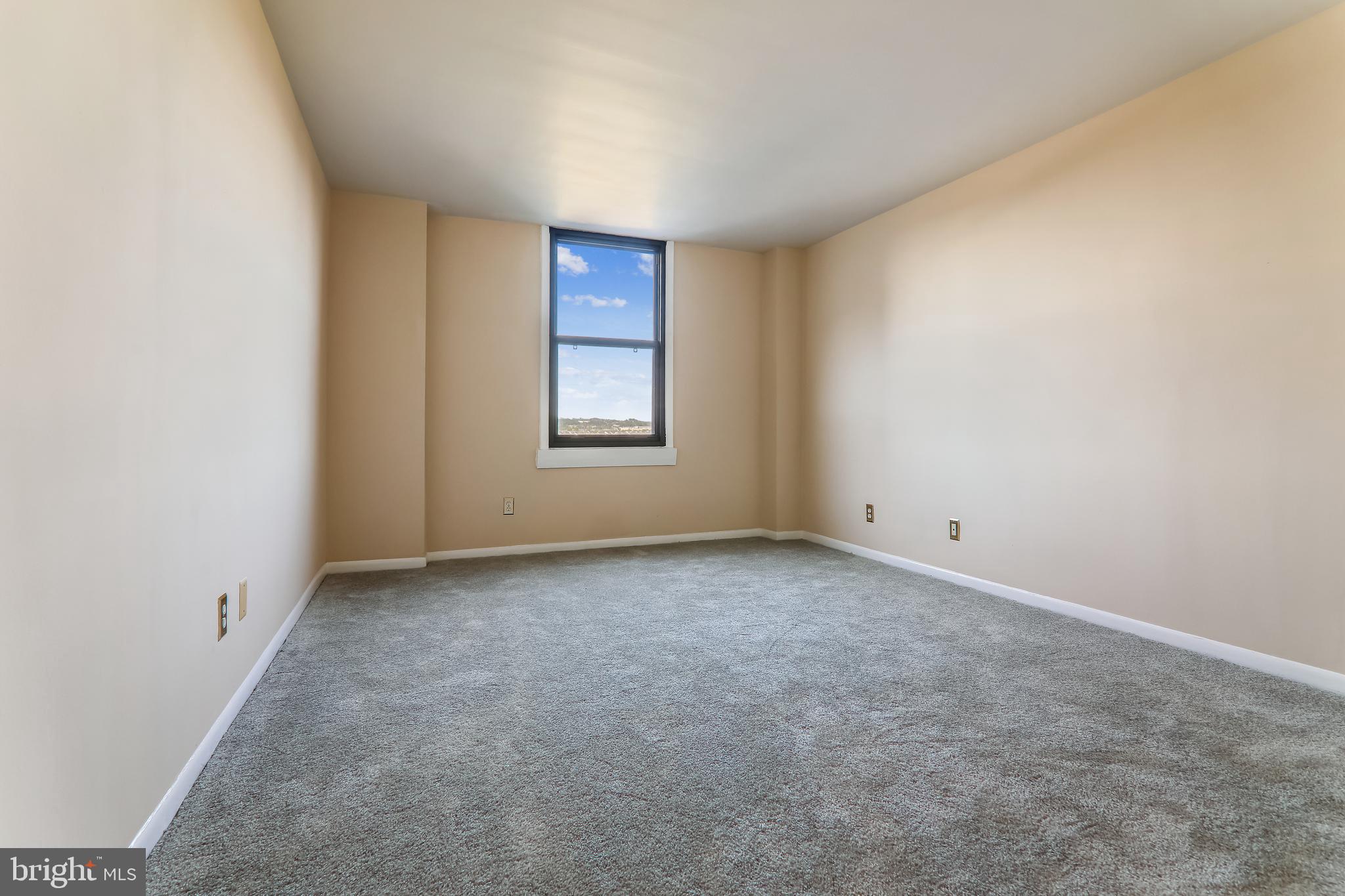 FORTY SIX HUNDRED - Residential