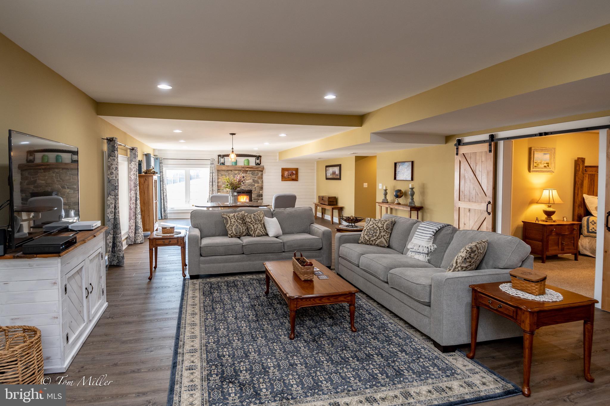 DOVE HILL ESTATES - Residential