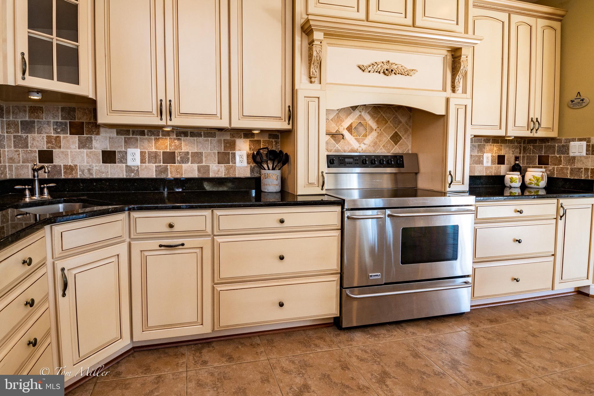 DOVE HILL ESTATES - Residential