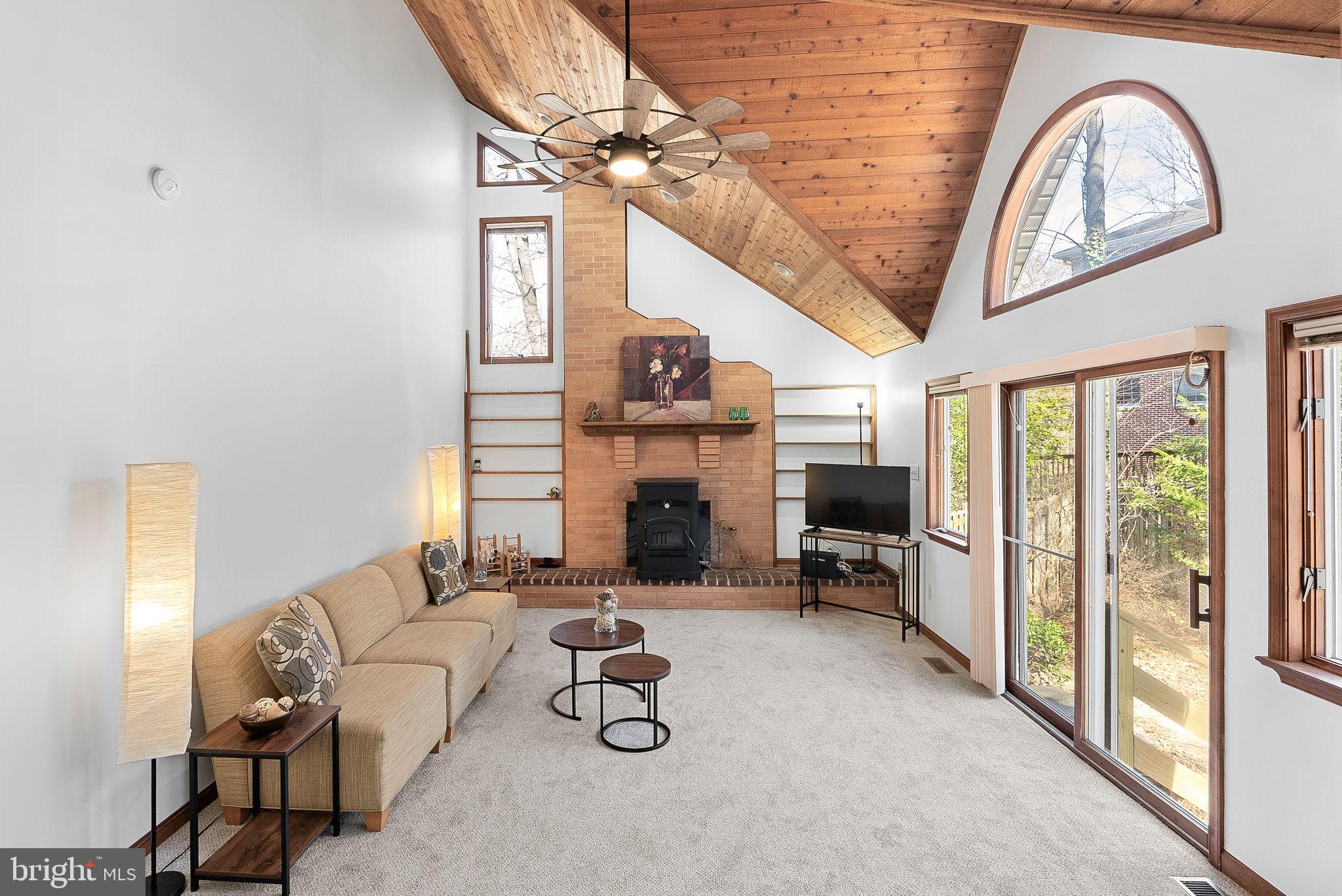 HUMMER WOODS ESTATES - Residential