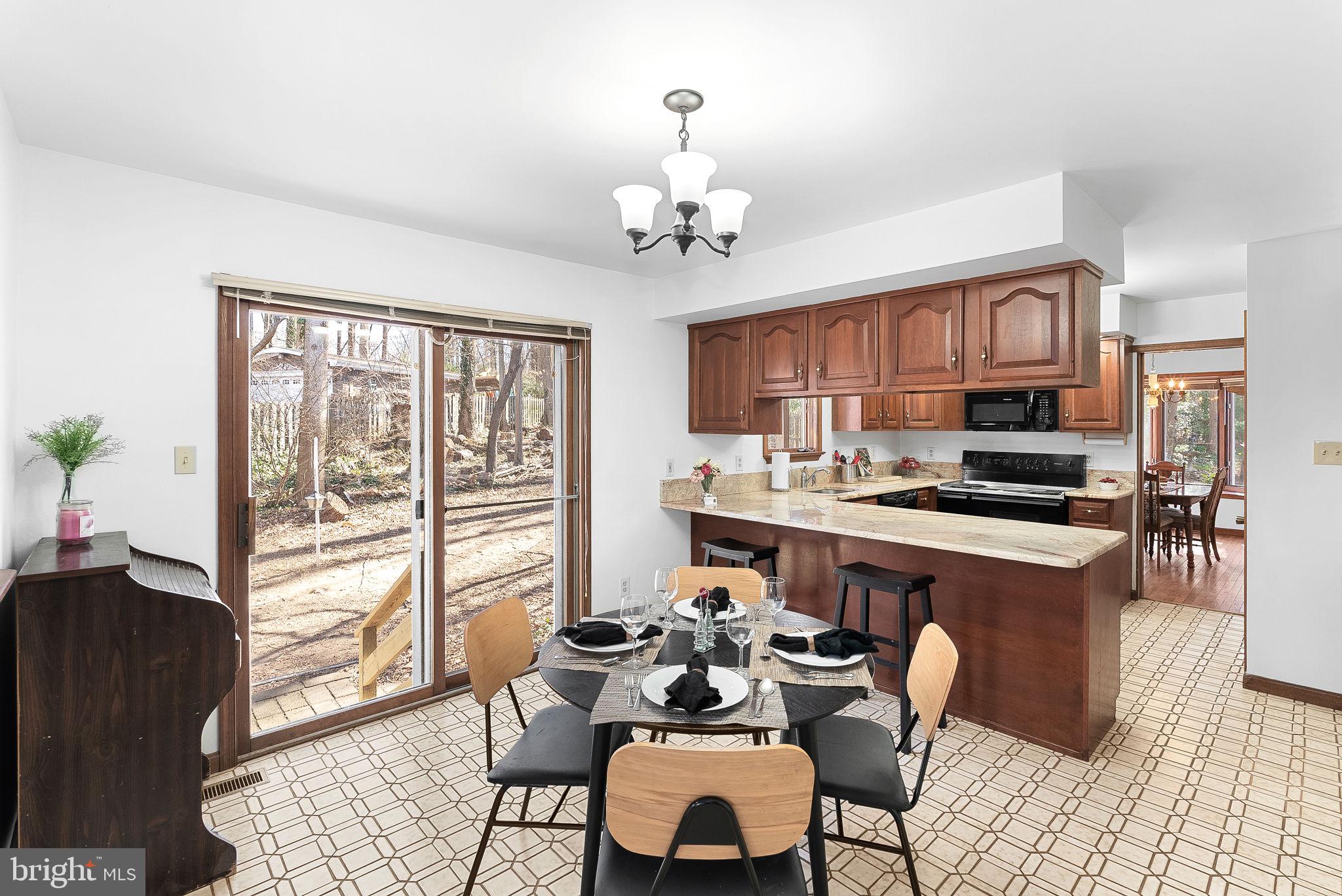 HUMMER WOODS ESTATES - Residential