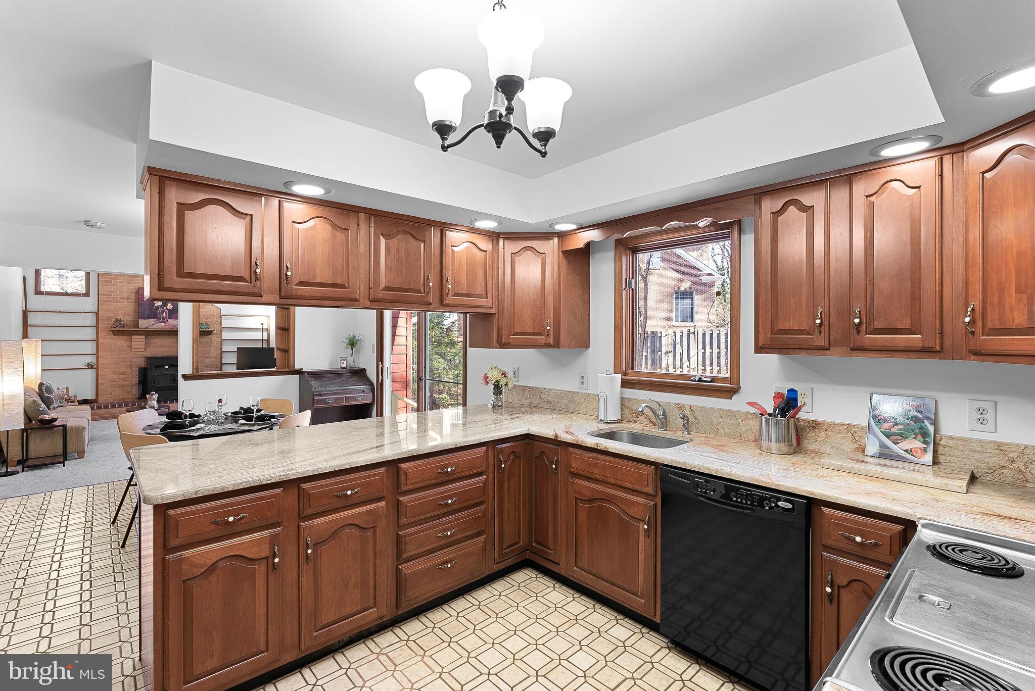 HUMMER WOODS ESTATES - Residential