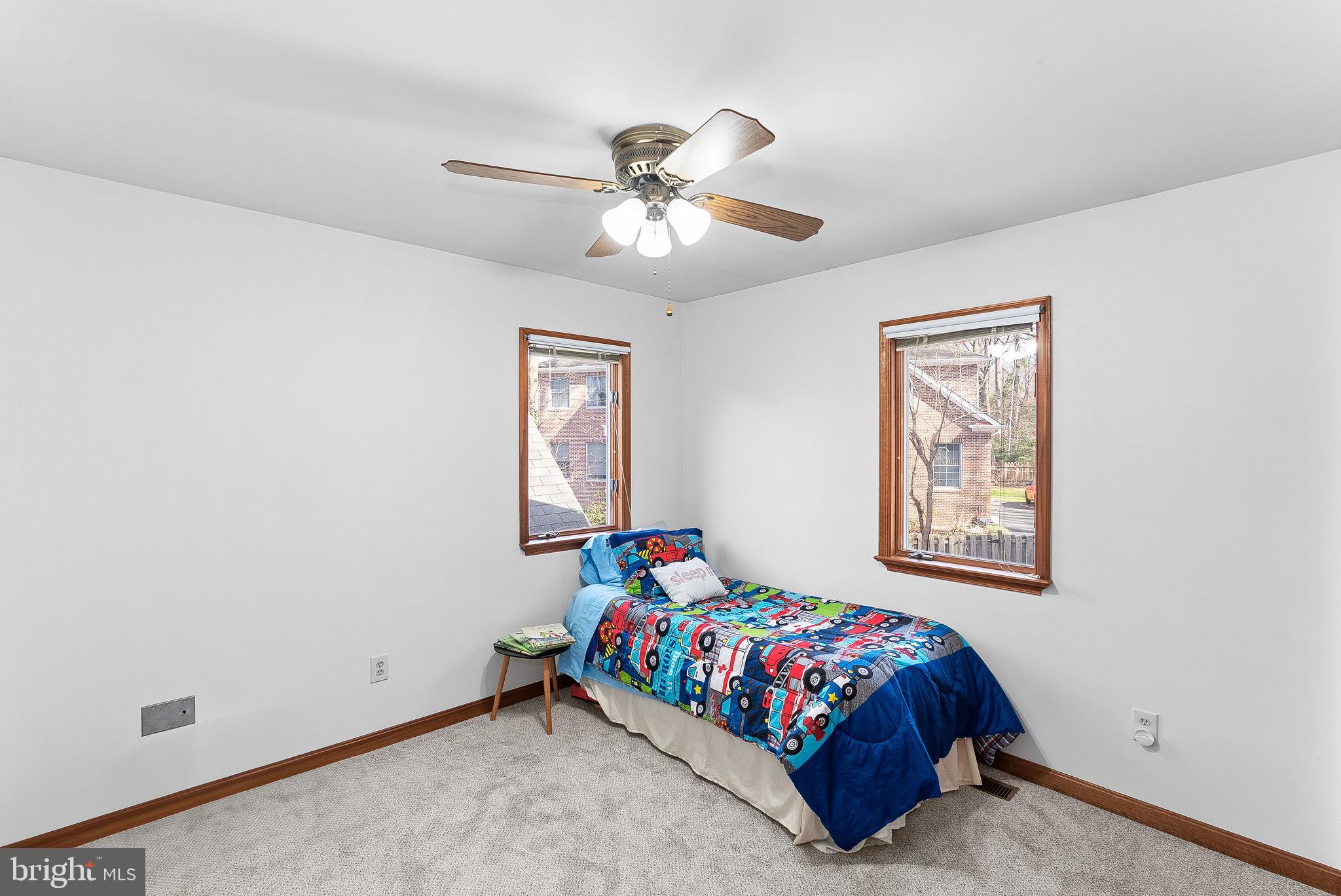 HUMMER WOODS ESTATES - Residential