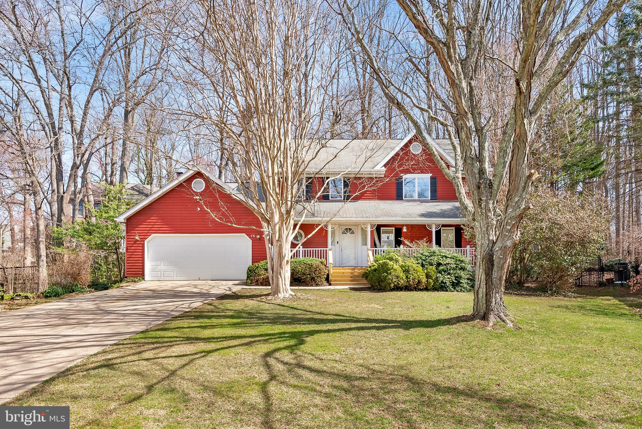 HUMMER WOODS ESTATES - Residential