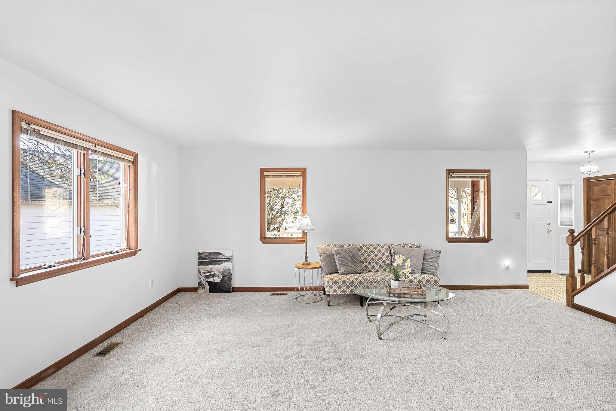 HUMMER WOODS ESTATES - Residential