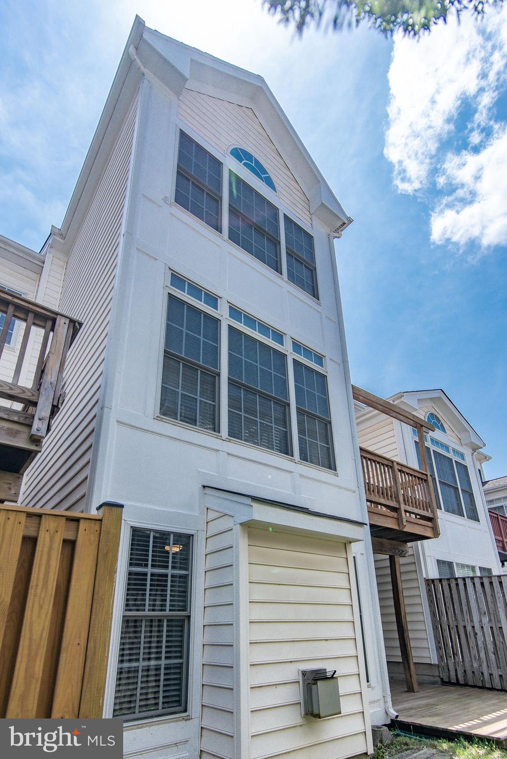 SOUTH RIDING - Residential