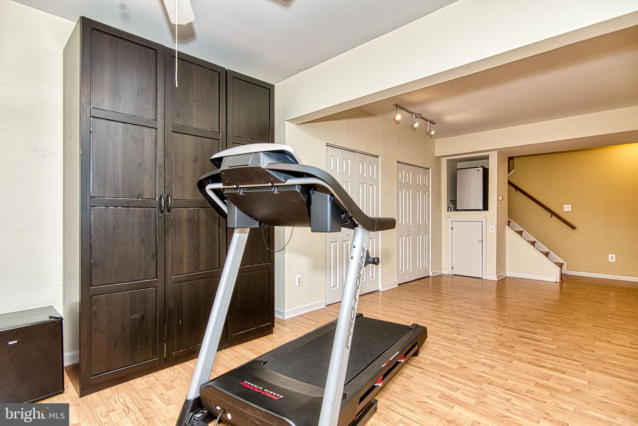 SOUTH RIDING - Residential