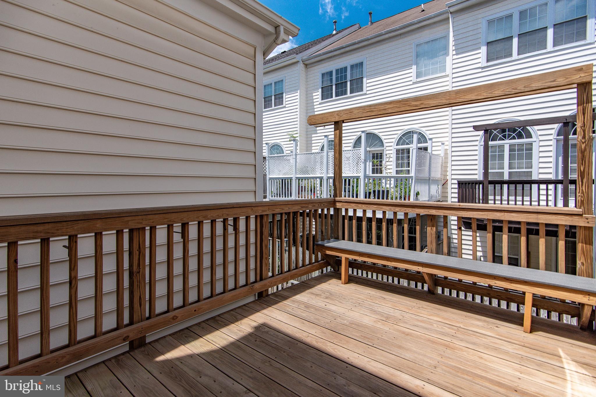 SOUTH RIDING - Residential