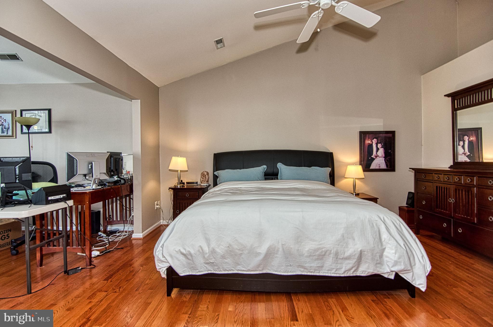 SOUTH RIDING - Residential