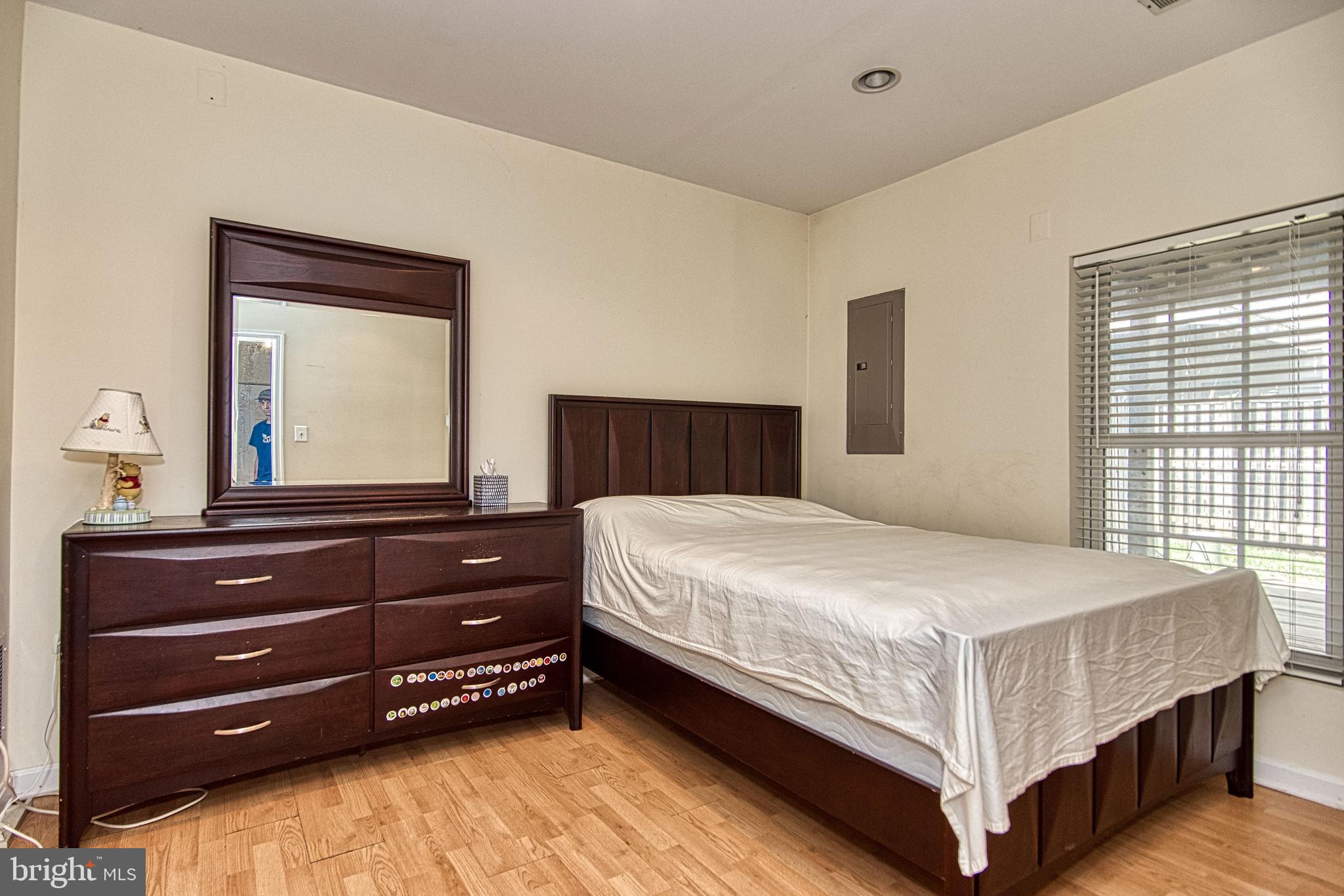 SOUTH RIDING - Residential