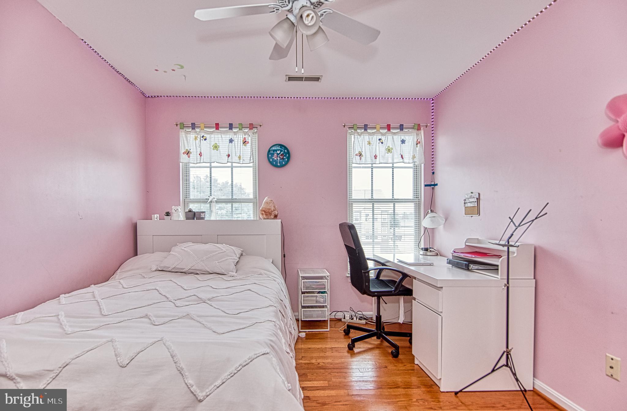 SOUTH RIDING - Residential