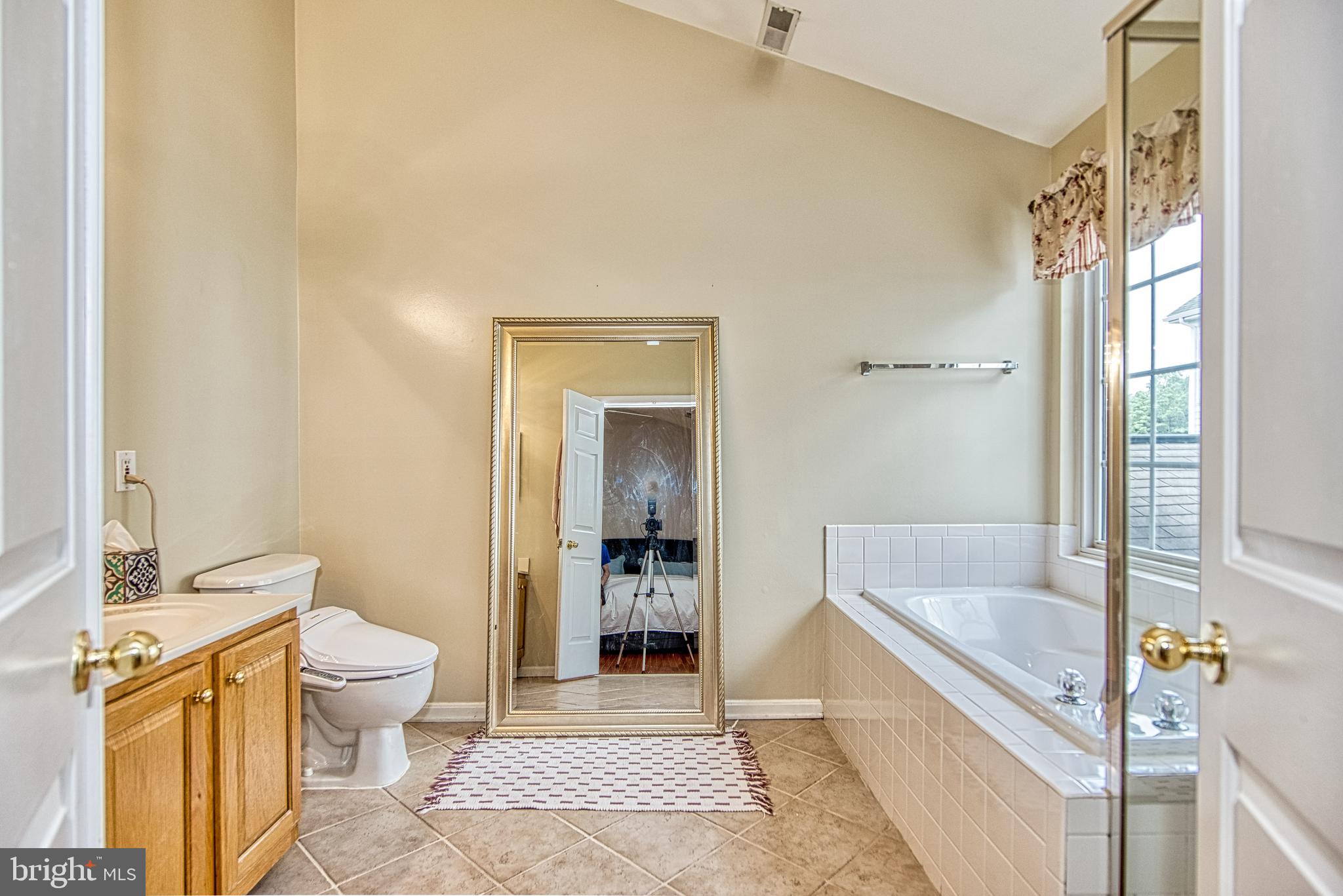 SOUTH RIDING - Residential