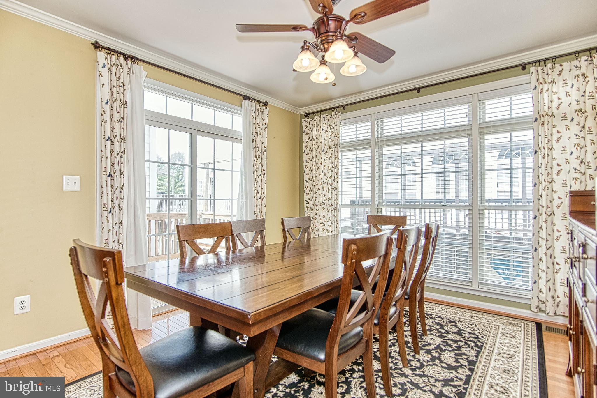 SOUTH RIDING - Residential