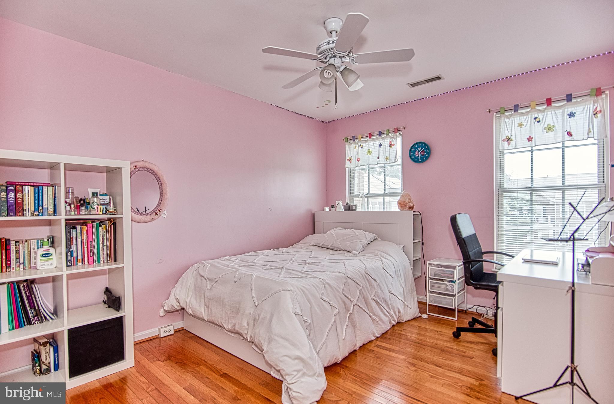 SOUTH RIDING - Residential