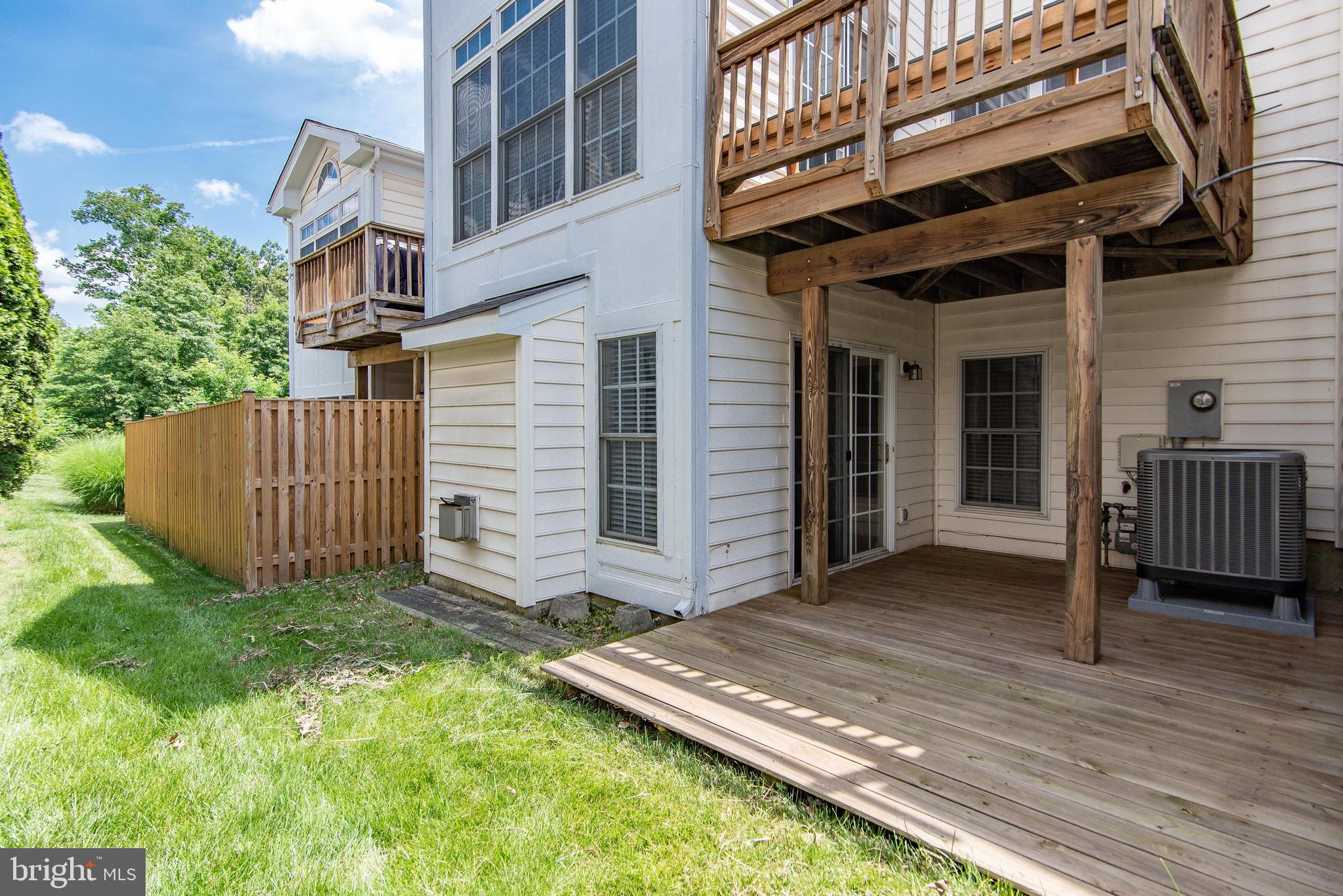 SOUTH RIDING - Residential