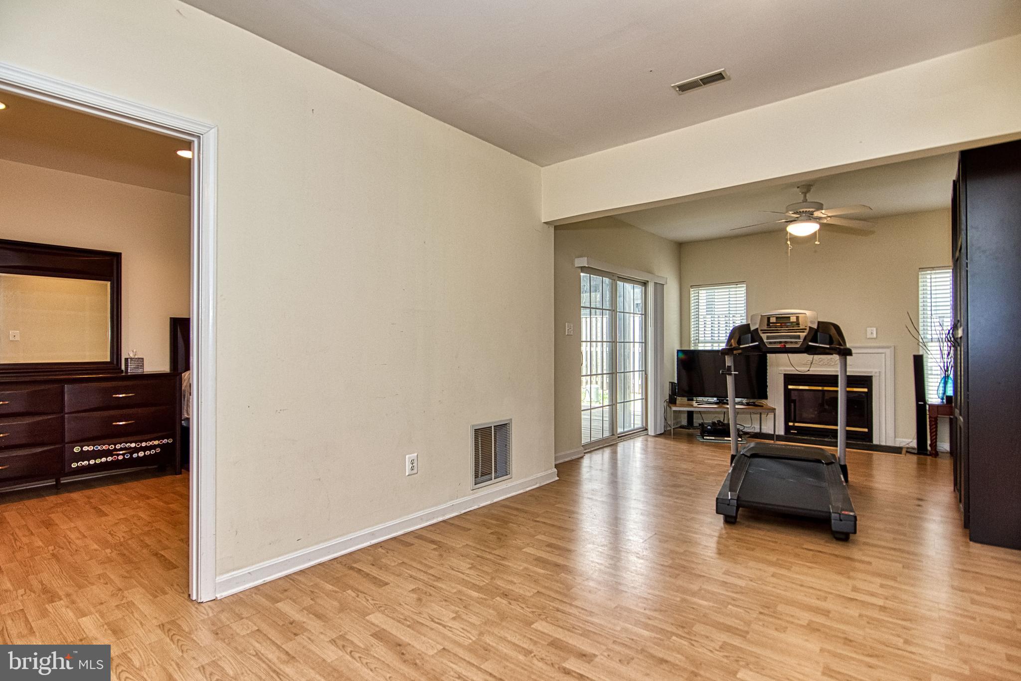 SOUTH RIDING - Residential