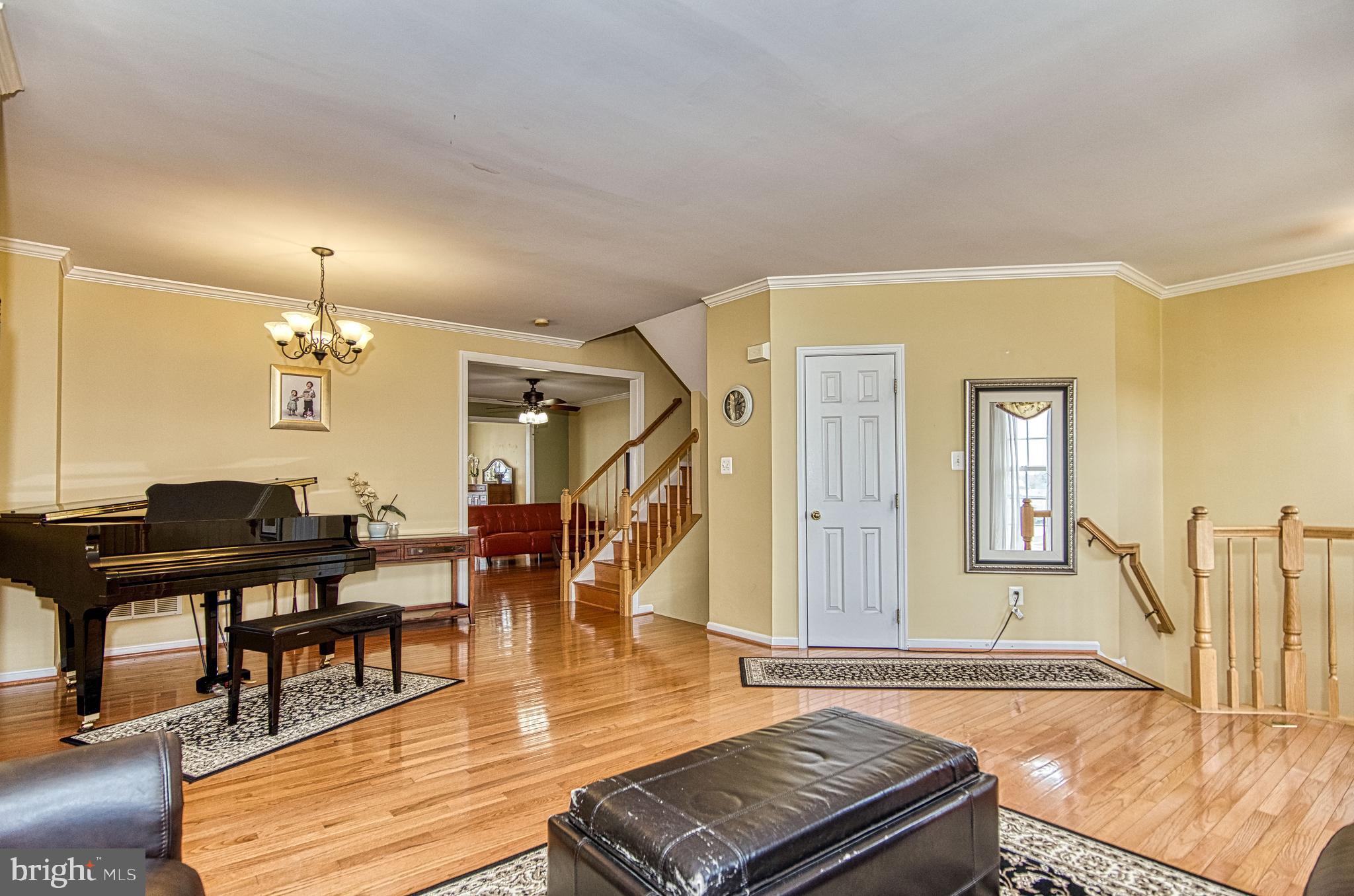 SOUTH RIDING - Residential