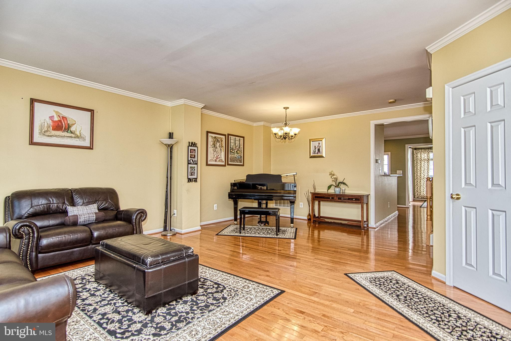 SOUTH RIDING - Residential