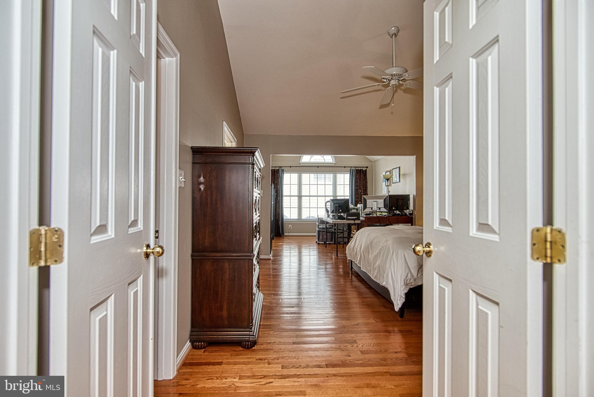 SOUTH RIDING - Residential