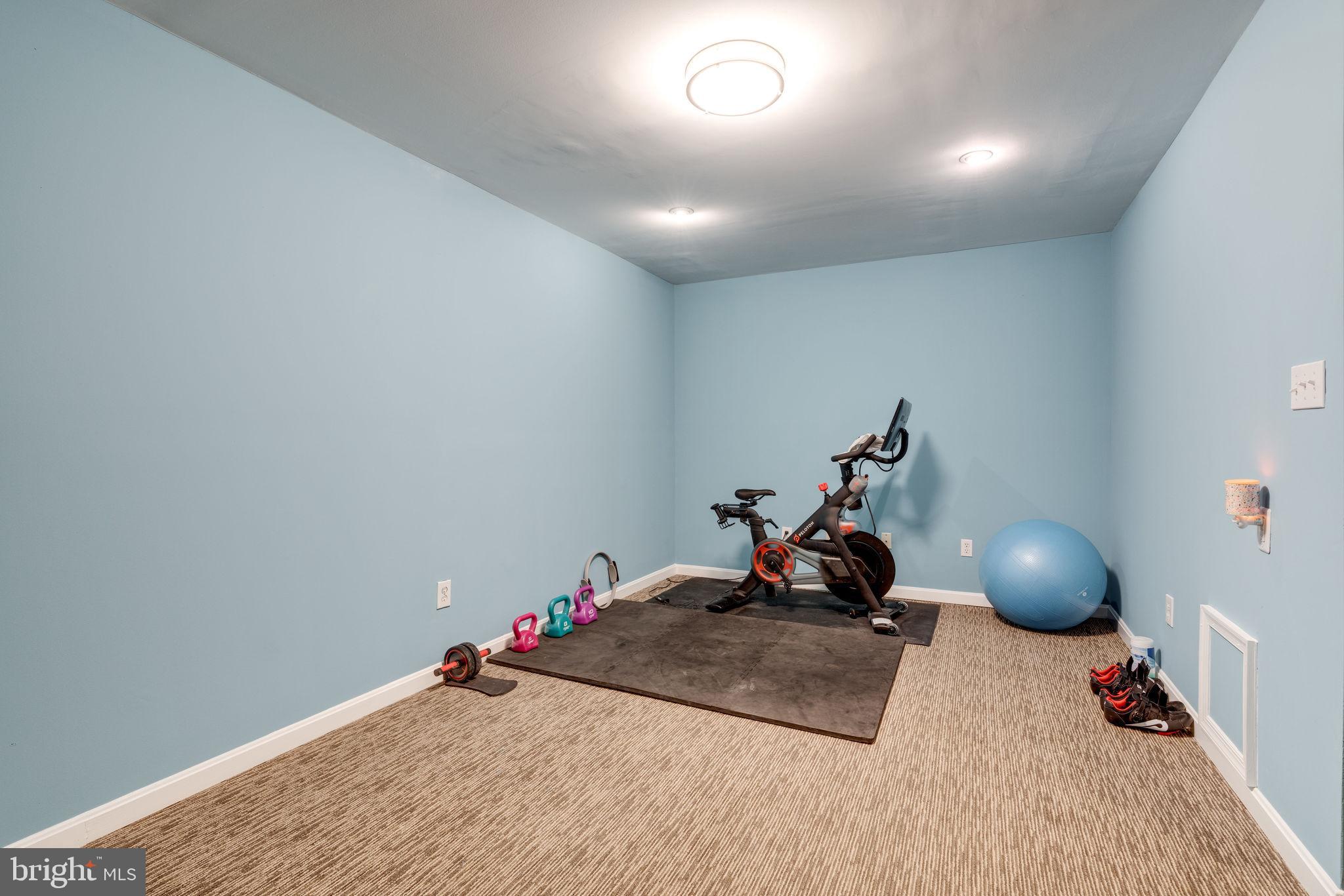 PRINCETON WOODS - Residential