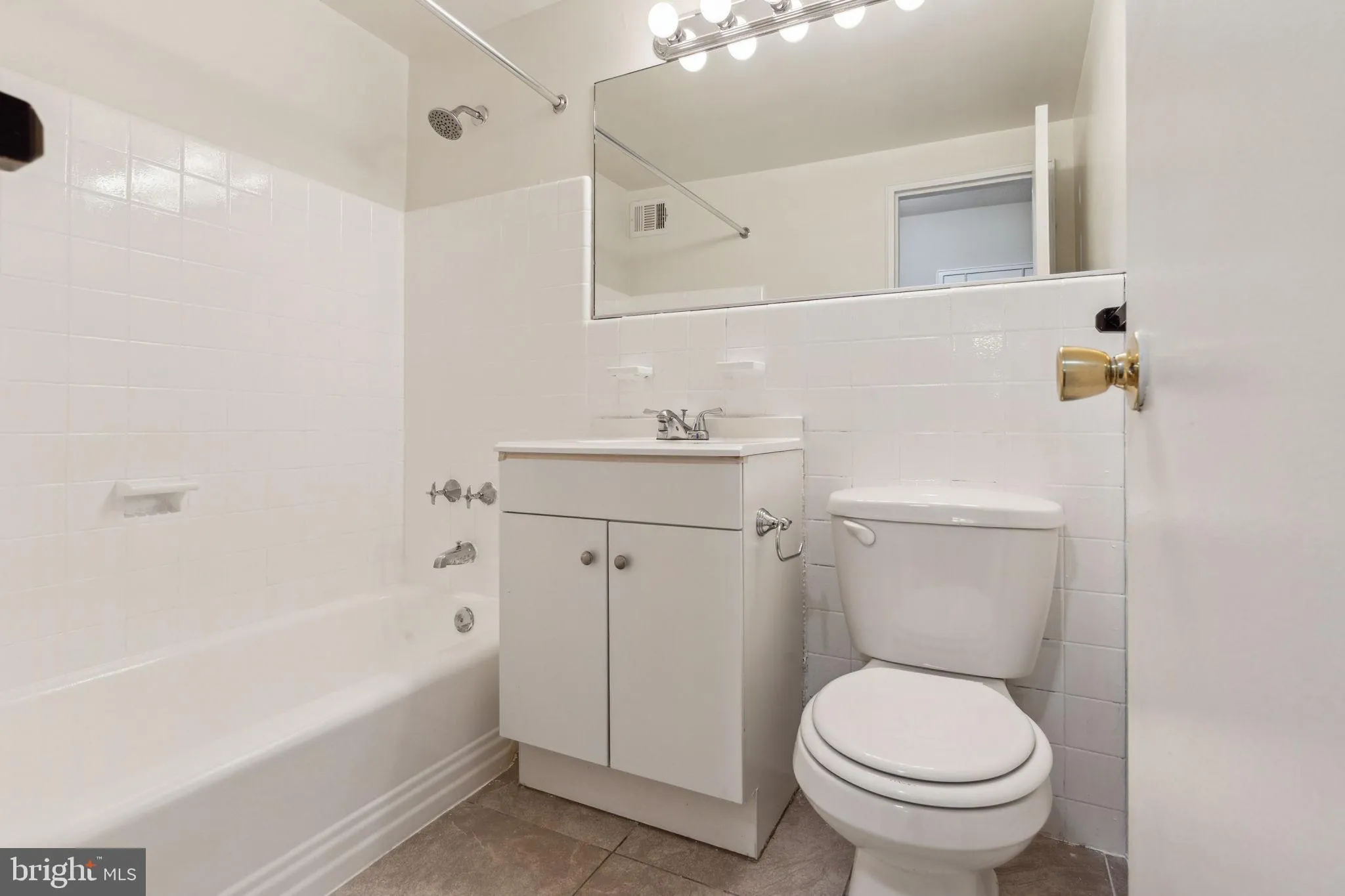 Philadelphia, Pennsylvania 19103, United States, ,1 BathroomBathrooms,Residential,Active,144624