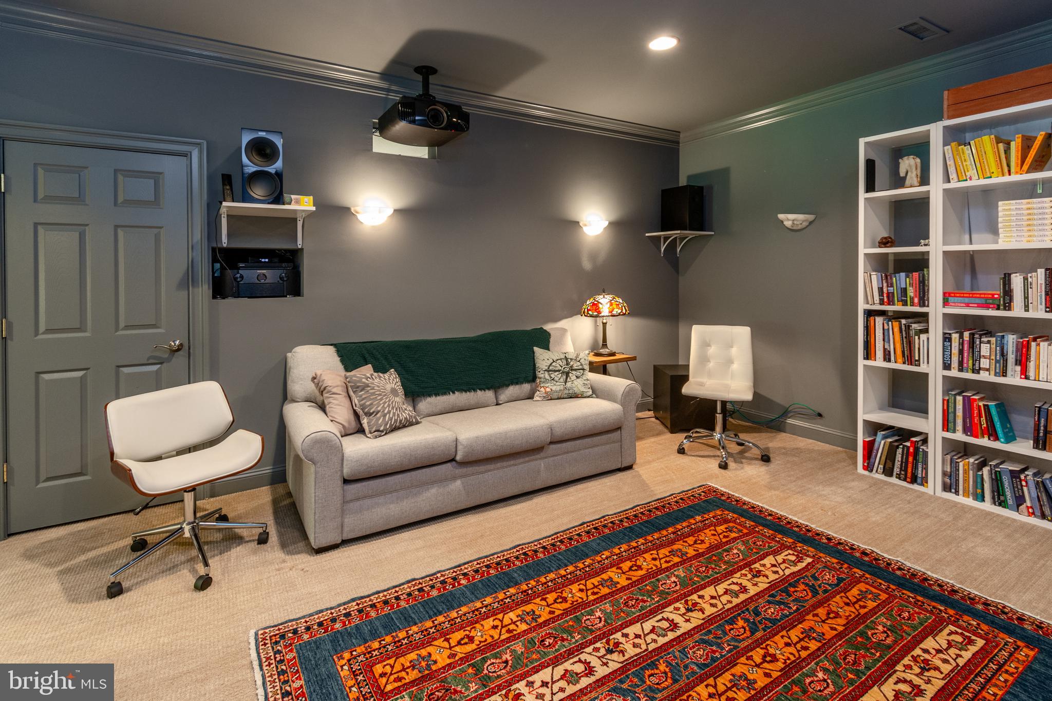 STONE MOUNT @ JERI - Residential