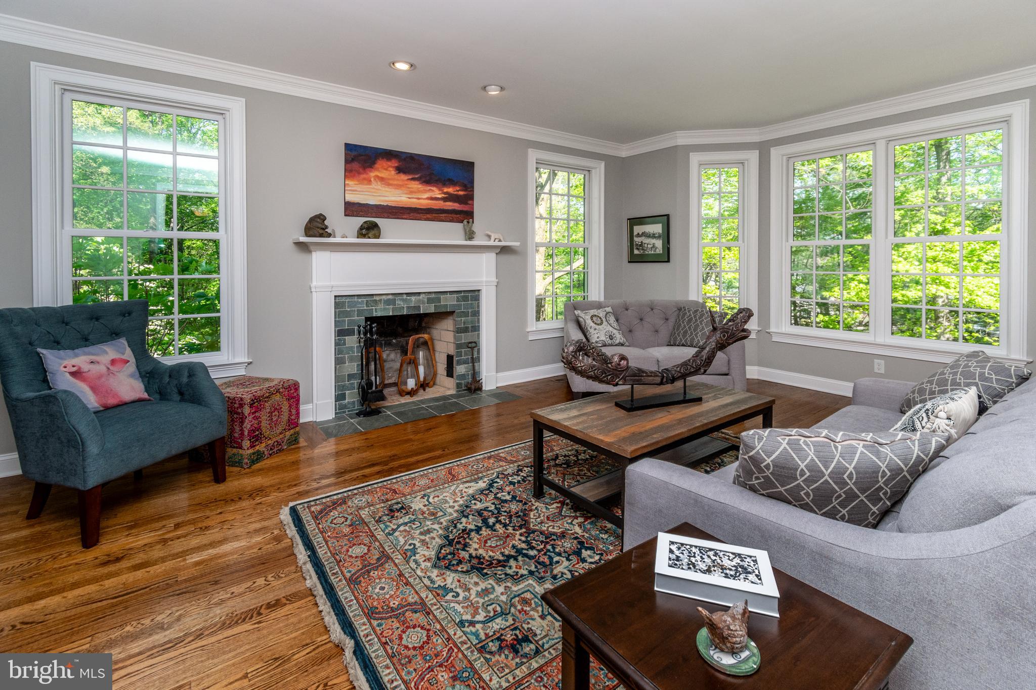 STONE MOUNT @ JERI - Residential