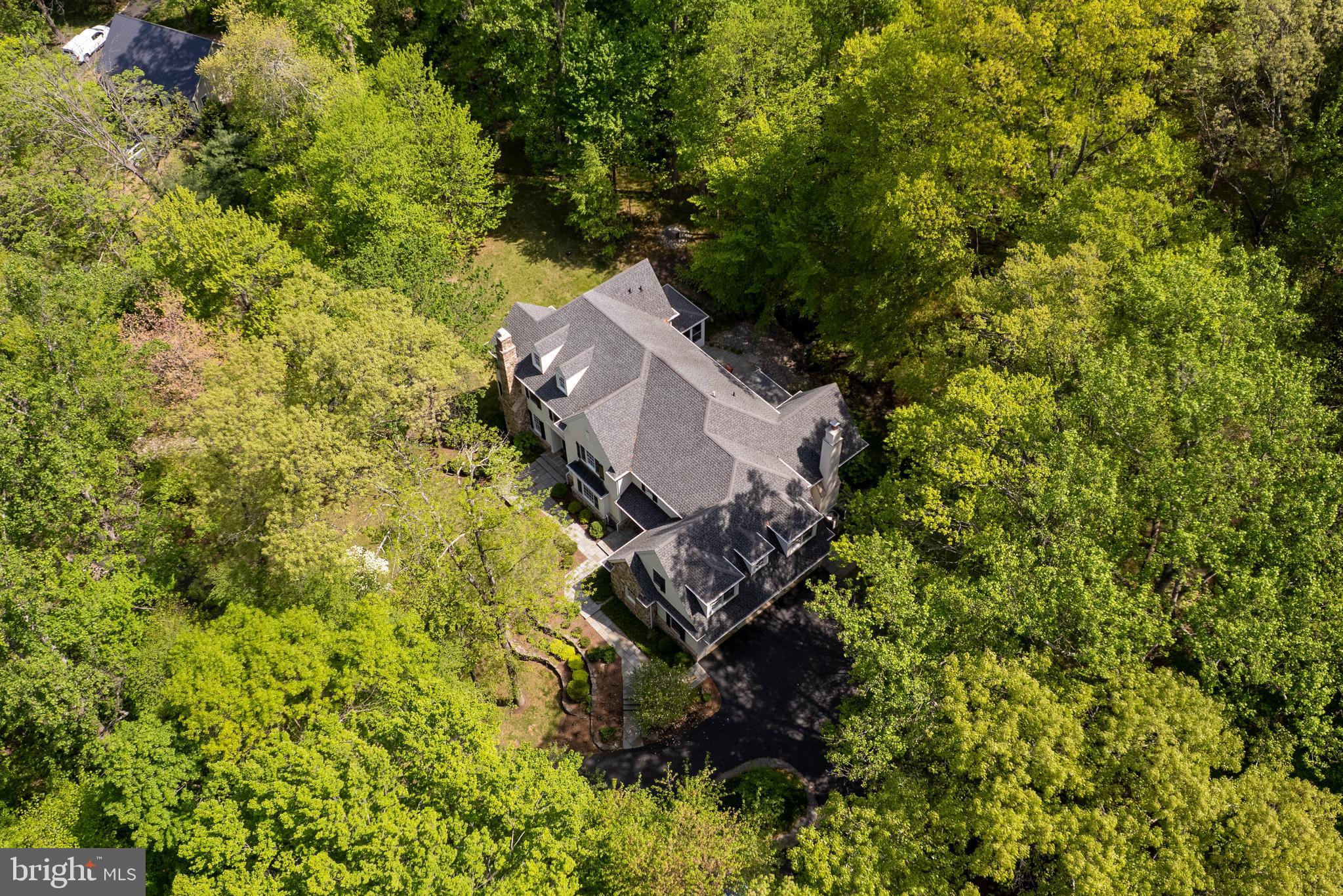 STONE MOUNT @ JERI - Residential